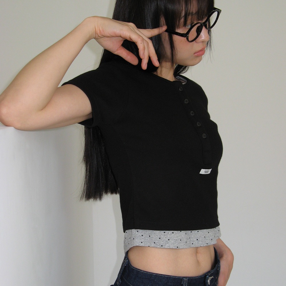 RONRON BUTTON LAYERED CROP HALF T SHIRT