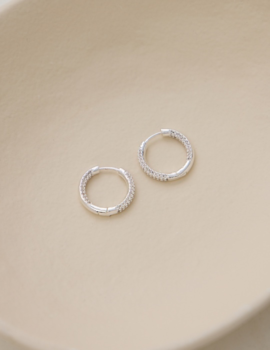 璀璨閃耀光圈。銀針耳環(銀)