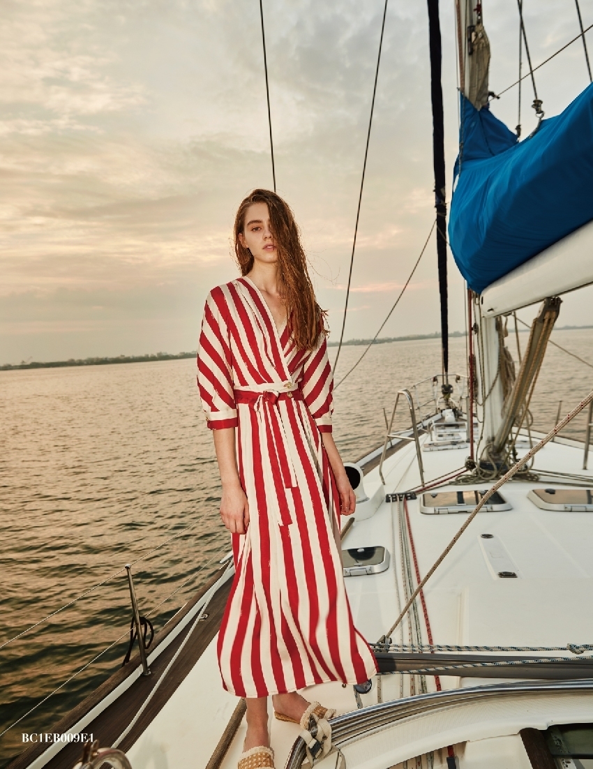 BC1EB009E1 濱海風情經典紅線條長洋 (附本布帶)