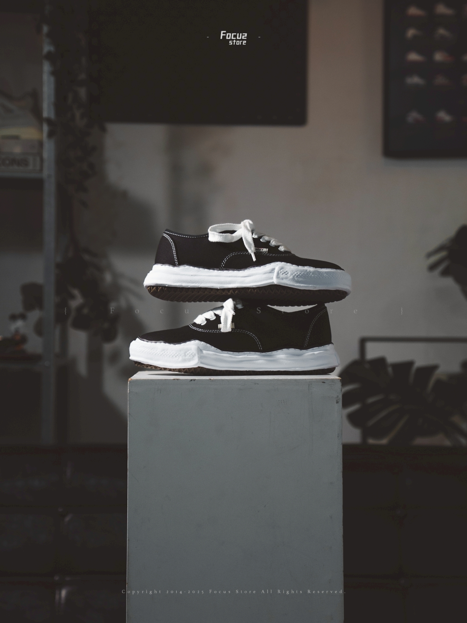 【Focus Store】現貨秒發 Maison Mihara Yasuhiro Baker OG Sole Canvas Low-top "Black" 黑色 白底 A02FW704