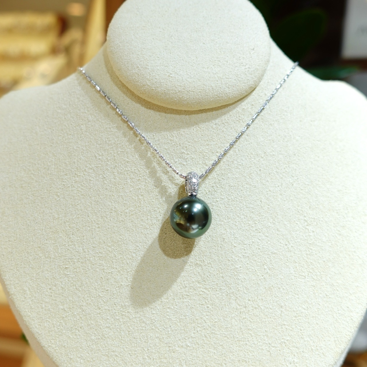 18K金大溪地黑珍珠鑽石開口設計吊墜 (11mm)