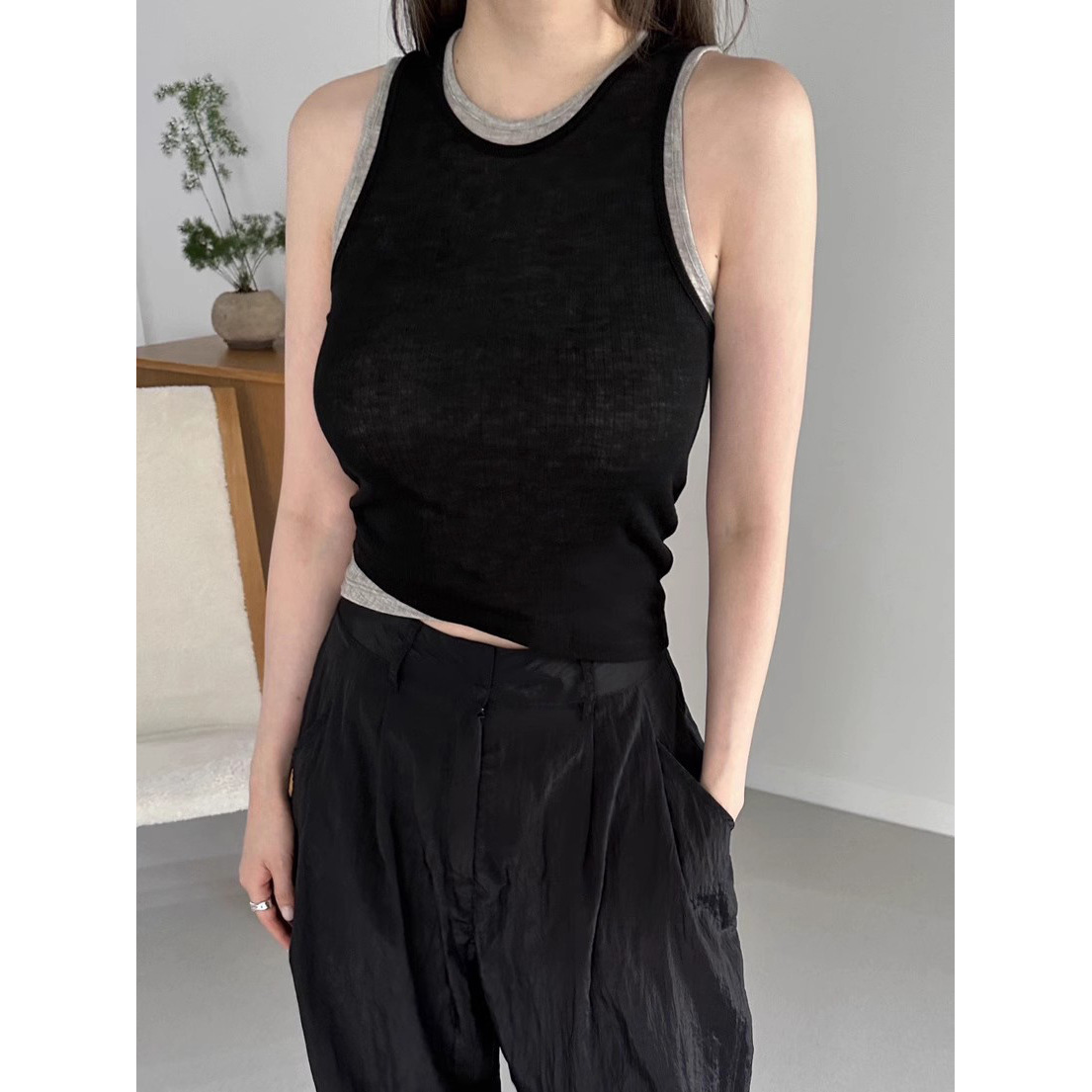 7W10 撞色假兩件層次感工字背心 一色