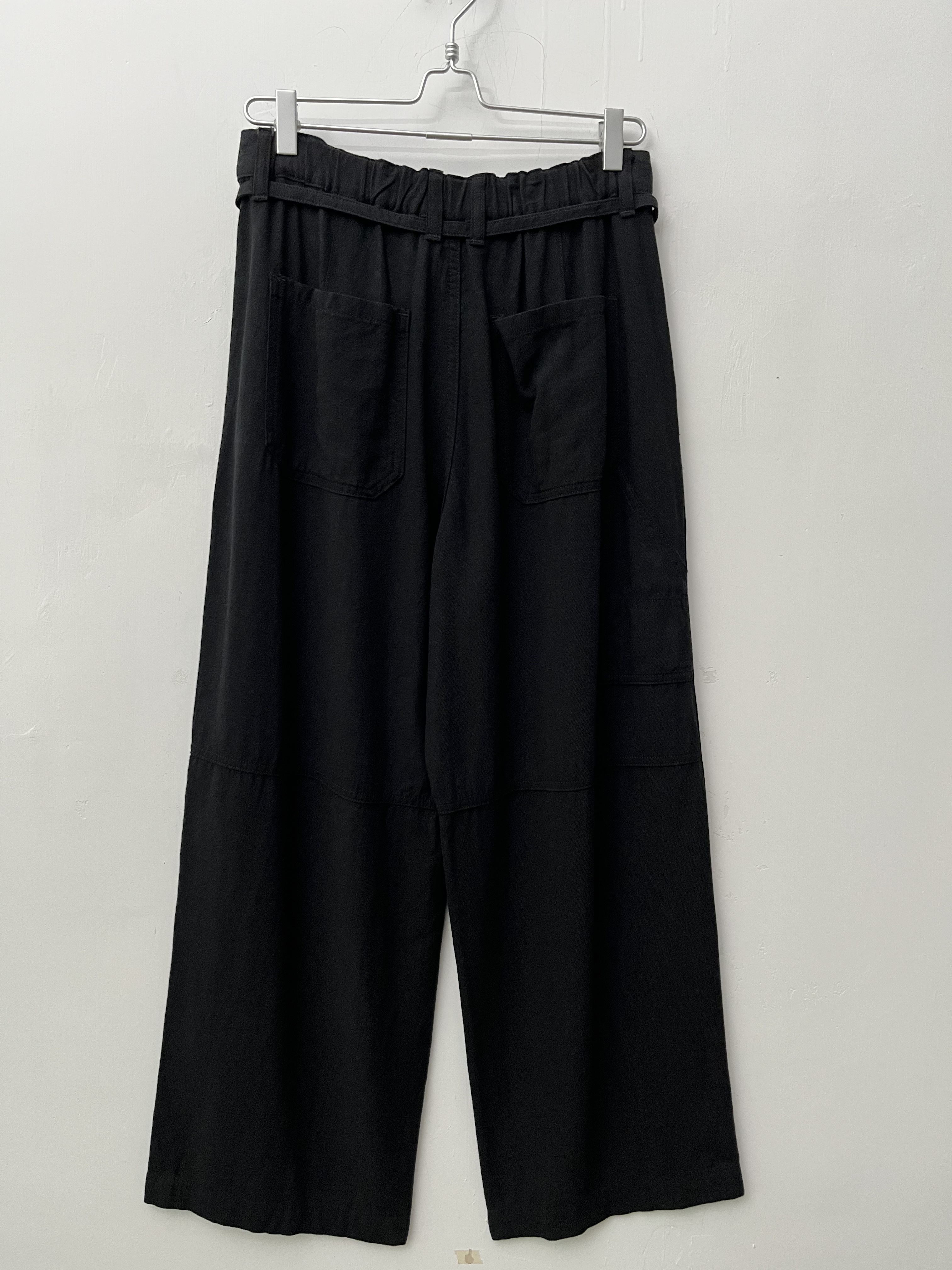 RNA-N黑色半橡筋直腳褲