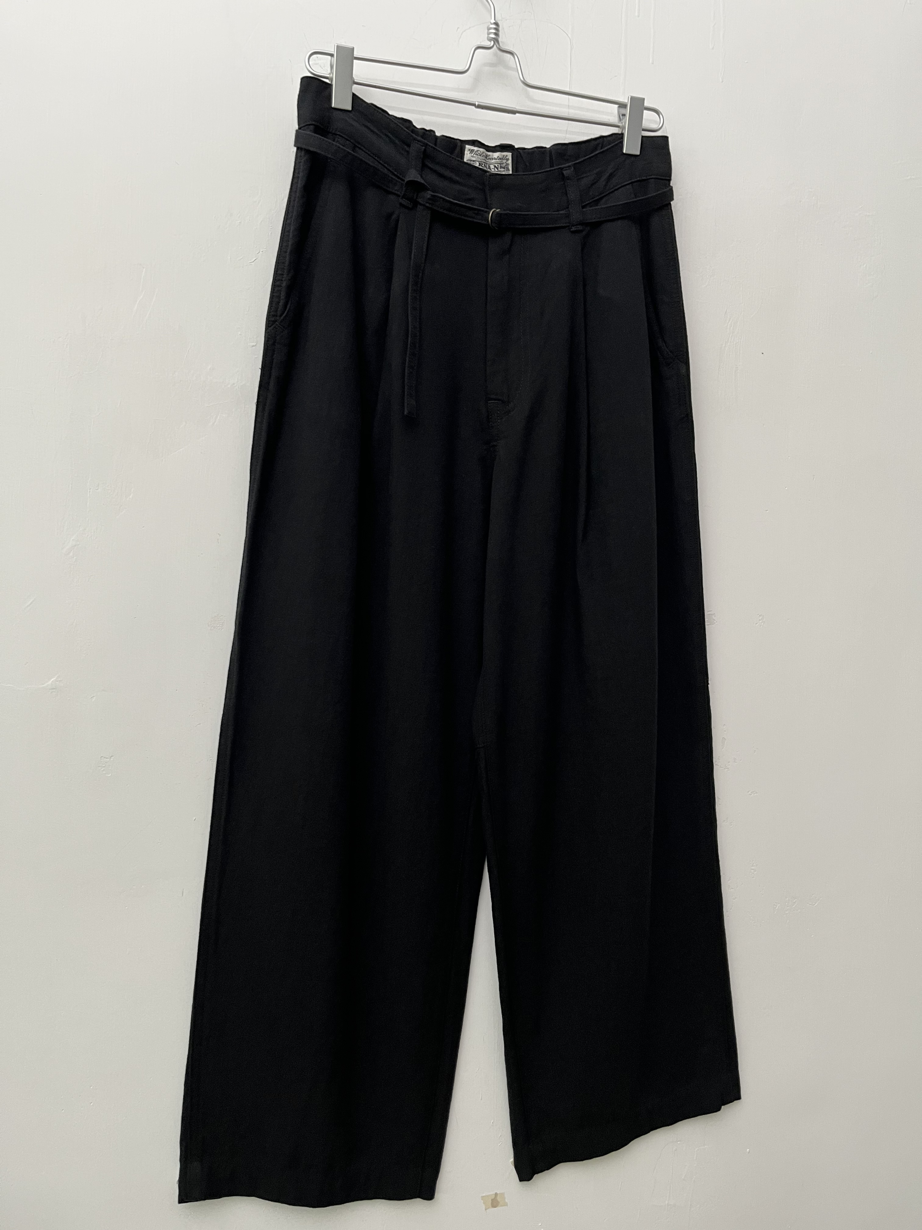 RNA-N黑色半橡筋直腳褲