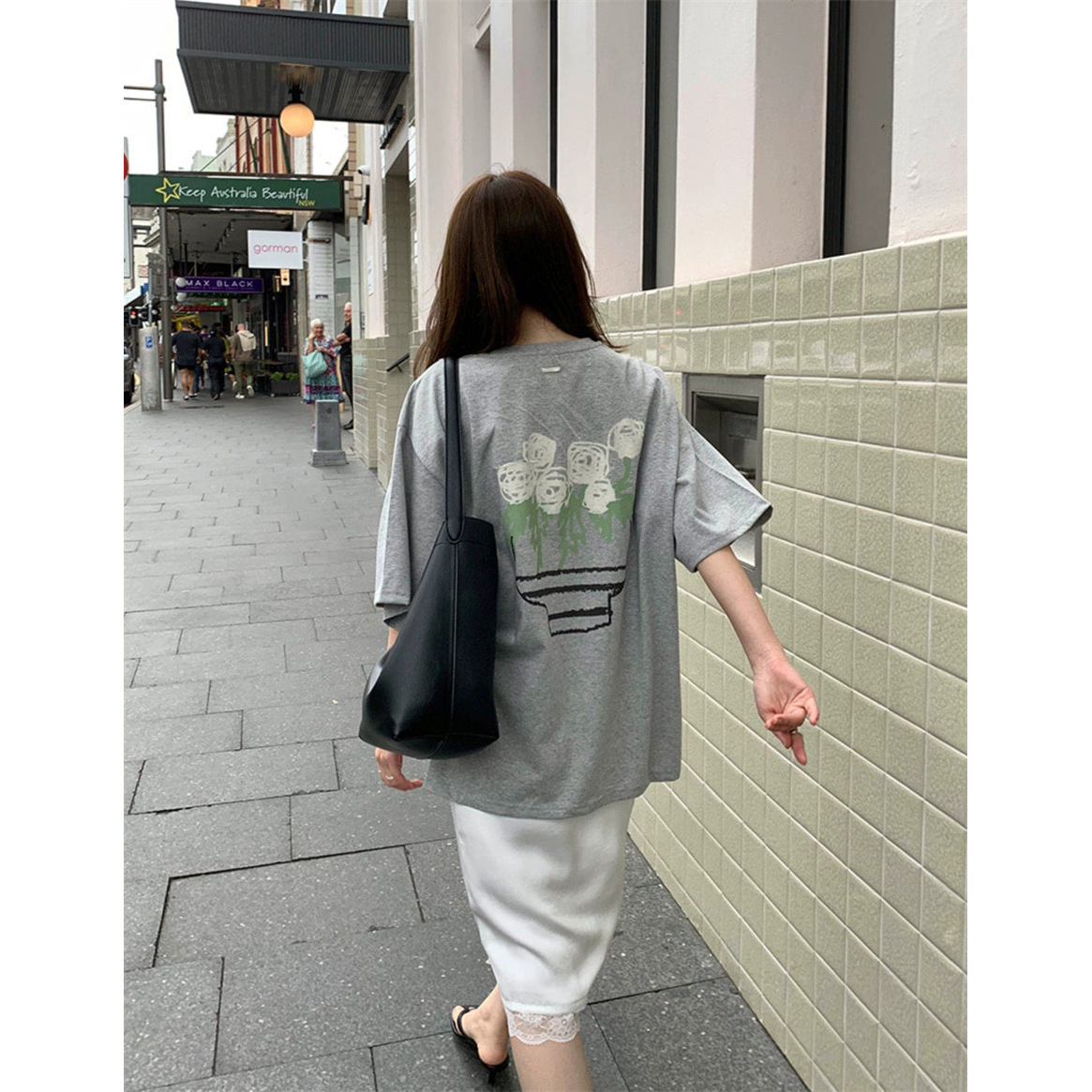 7W08 復古浪漫手繪風花朵上衣 一色