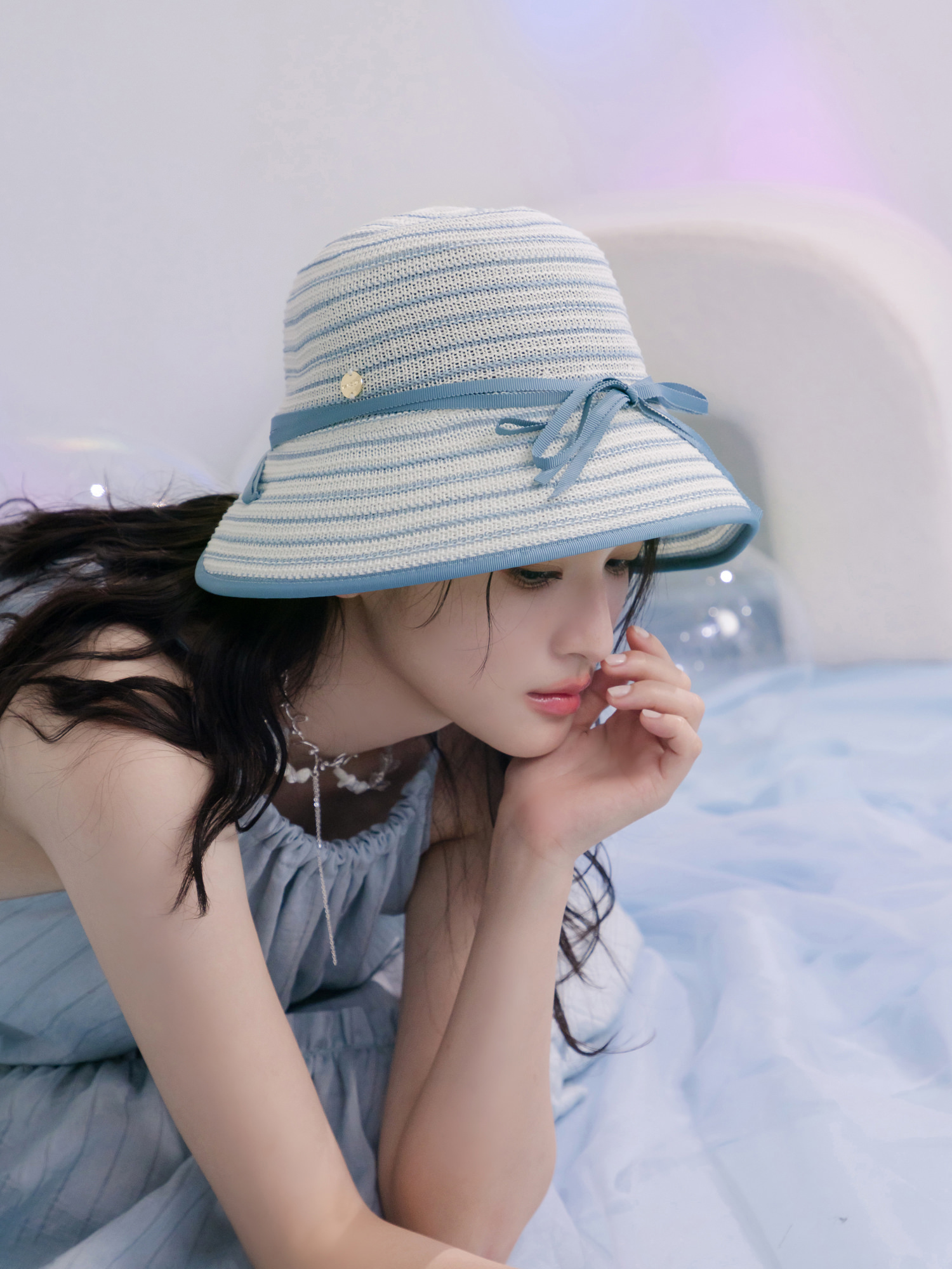 無人區入場卷。MUCHAT手作撞色蝶結綁帶編織漁夫帽 (藍)