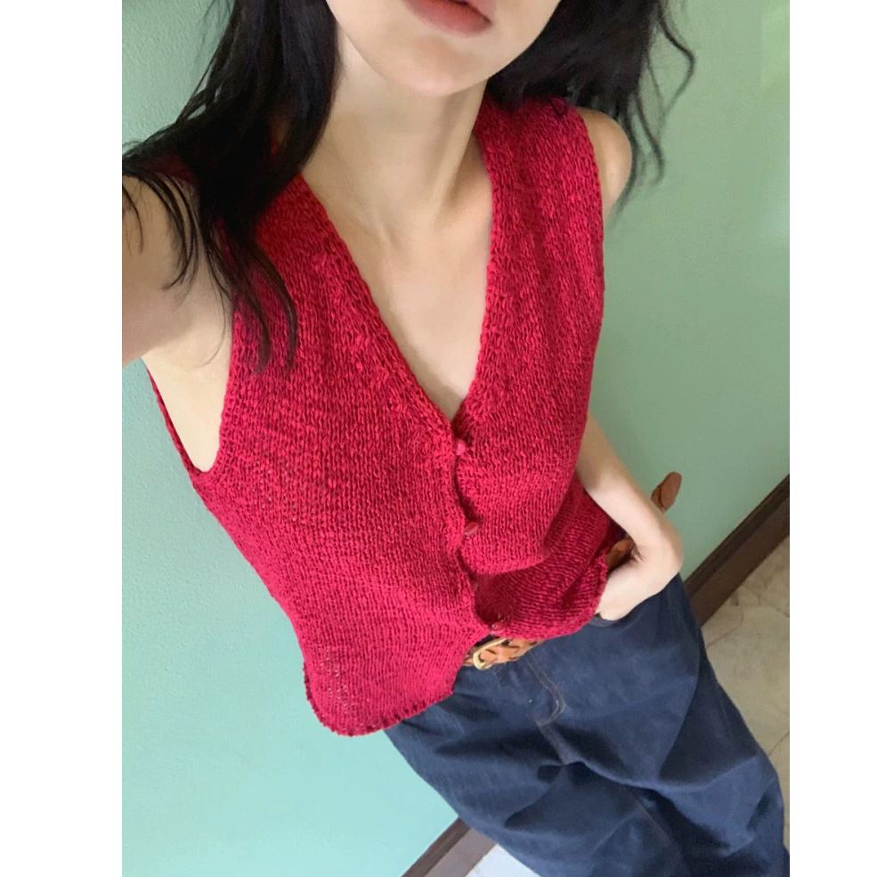 7W02 夏日度假排釦V領針織背心 一色