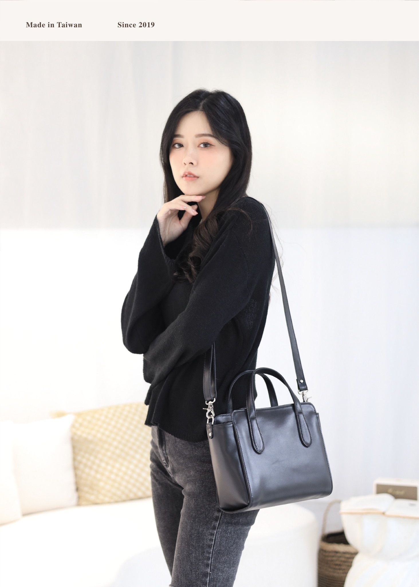 奶油杏白斜背托特包 小巧可愛收納力強