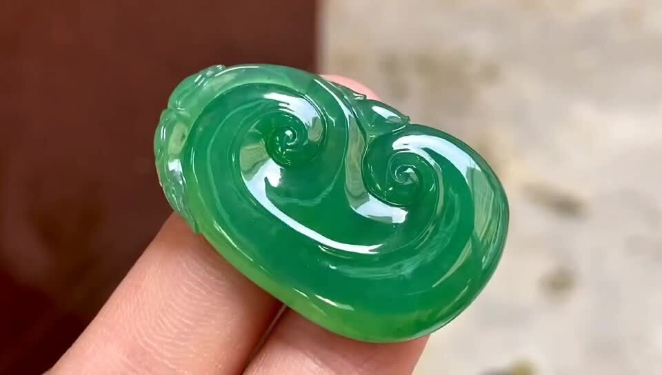 71233 翡翠滿色如意