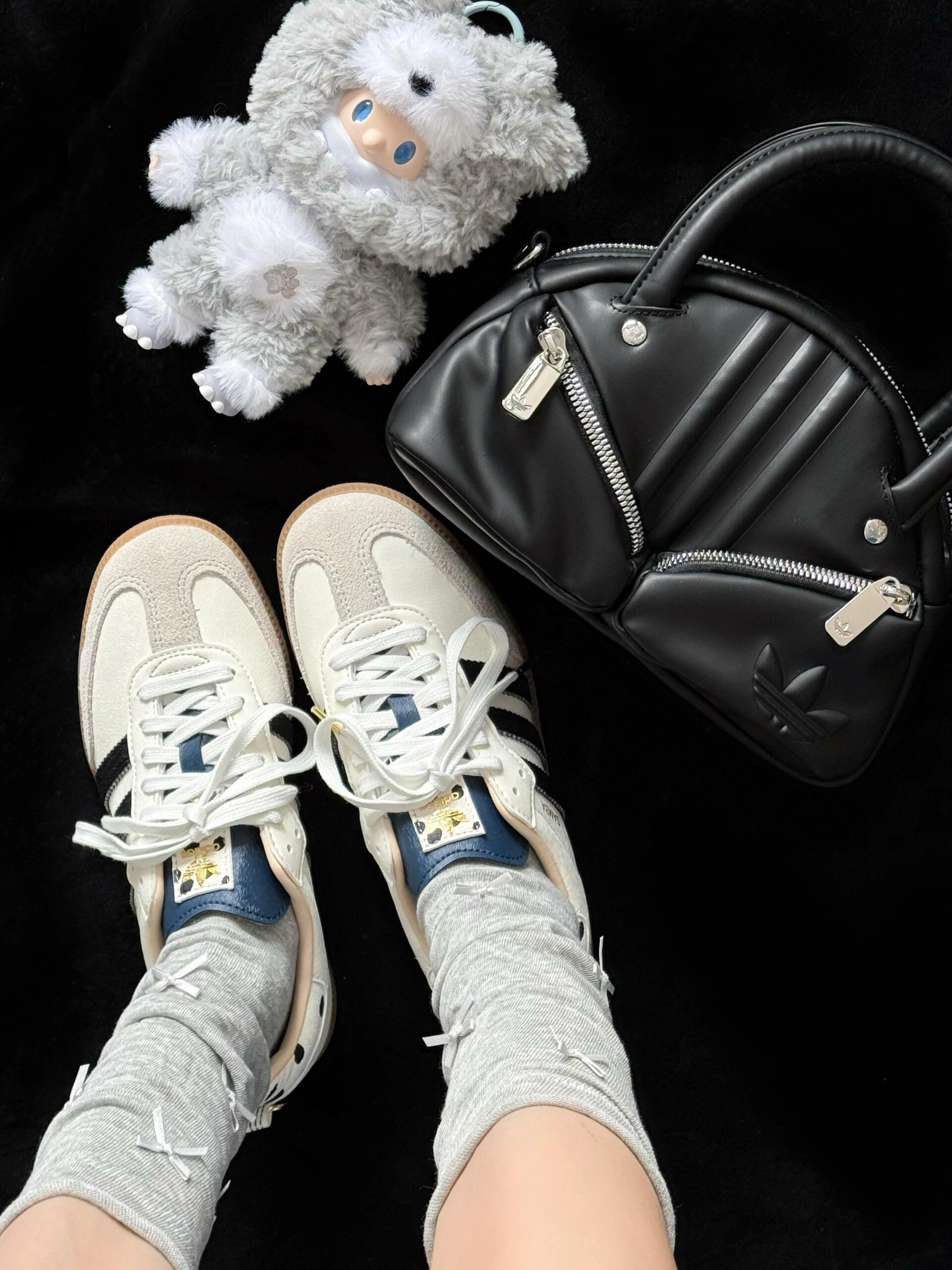 Disney 迪士尼 X Adidas Samba OG 101忠狗聯名 奶油白黑 米白色 白黑色 麂皮斑點 德訓鞋 KJ5990/預購