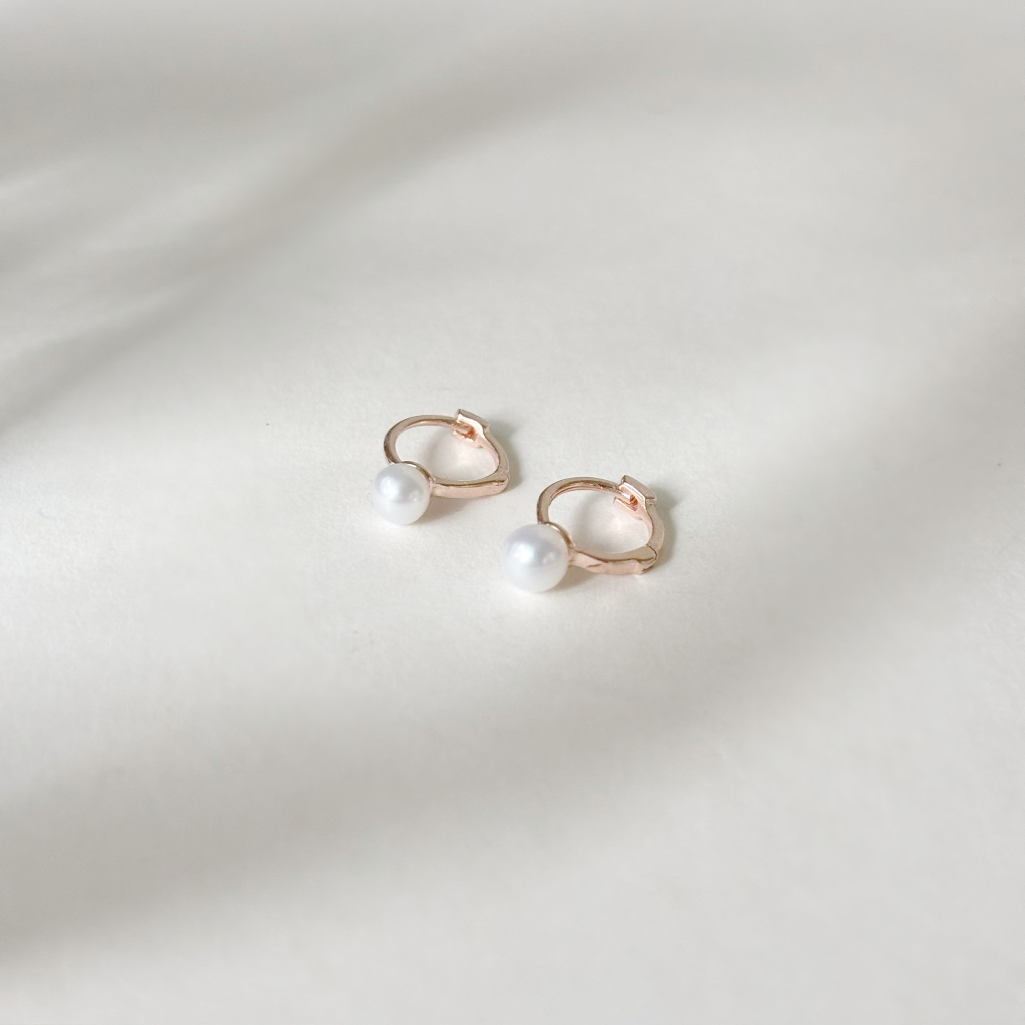 小圓珍珠耳骨圈