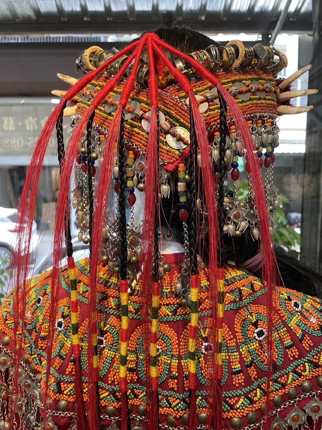 W-No.10紅色馬毛流蘇萊冠90cm