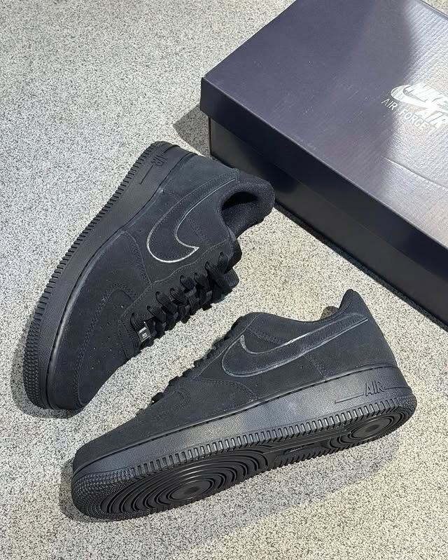 <超帥..>Nike Air Force 1 黑豹 麂皮 低筒