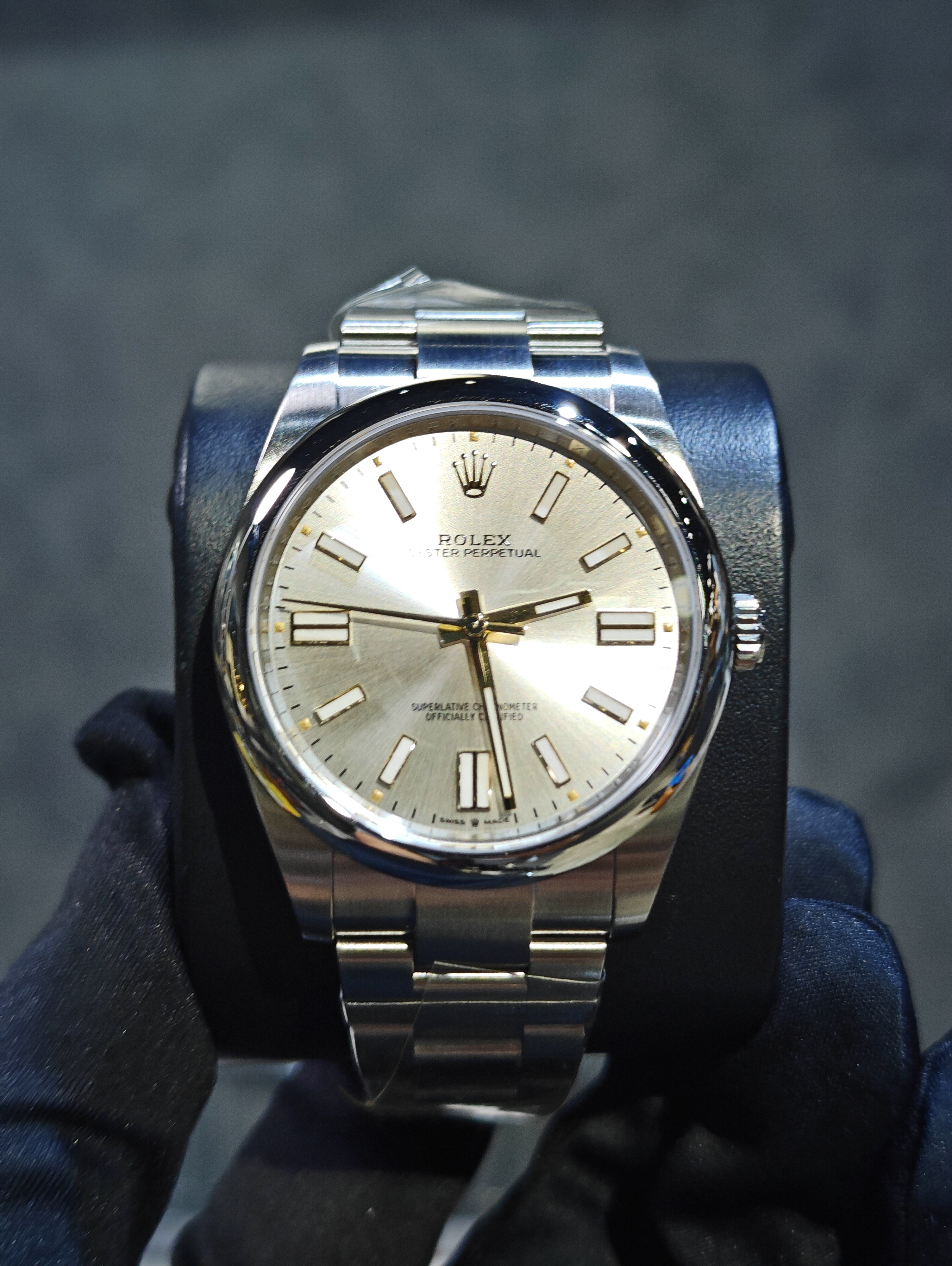 BRAND NEW ROLEX 134300 OYSTER PERPETUAL 41 WITH A SILVER DIAL AND AN OYSTER BRACELET 41MM