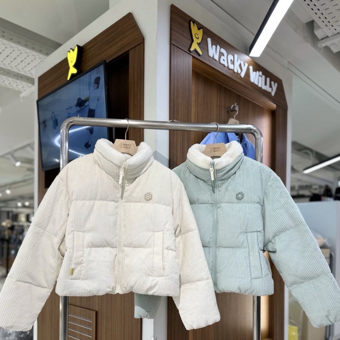 【現貨】Wacky willy 女款 Floriwapen 燈芯絨 短款 羽絨外套 MG2404DP63