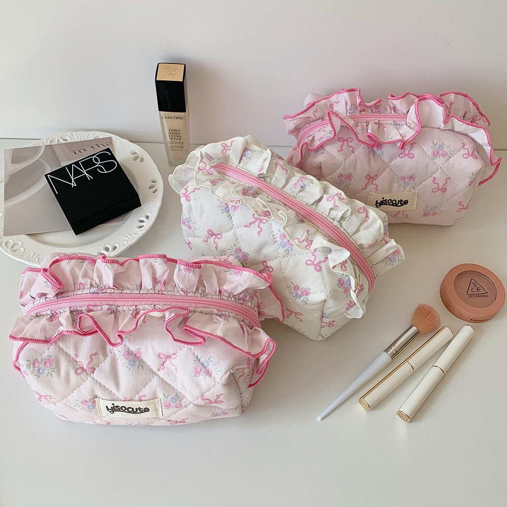 Cute Lace Fabric Cosmetic Pouch