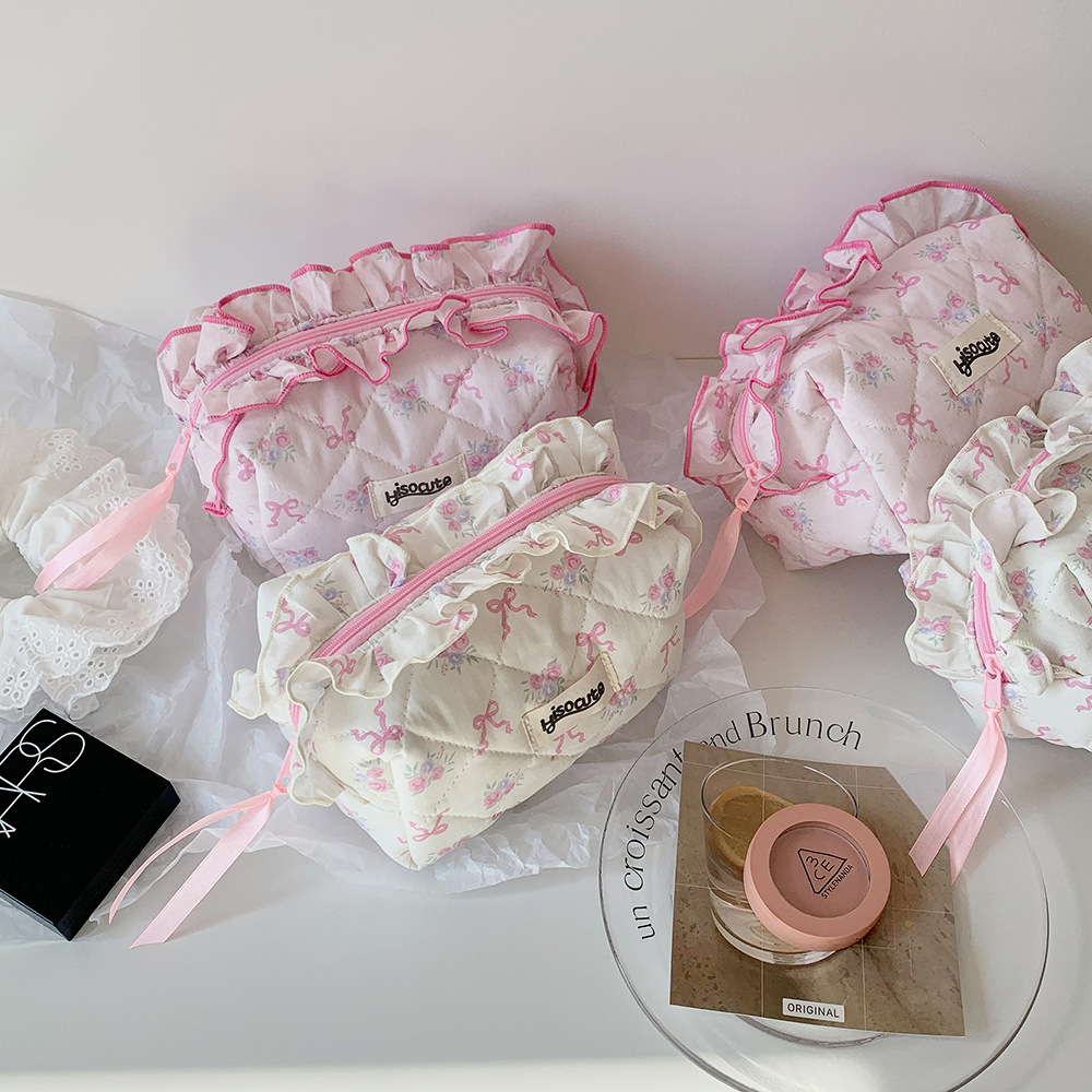 Cute Lace Fabric Cosmetic Pouch