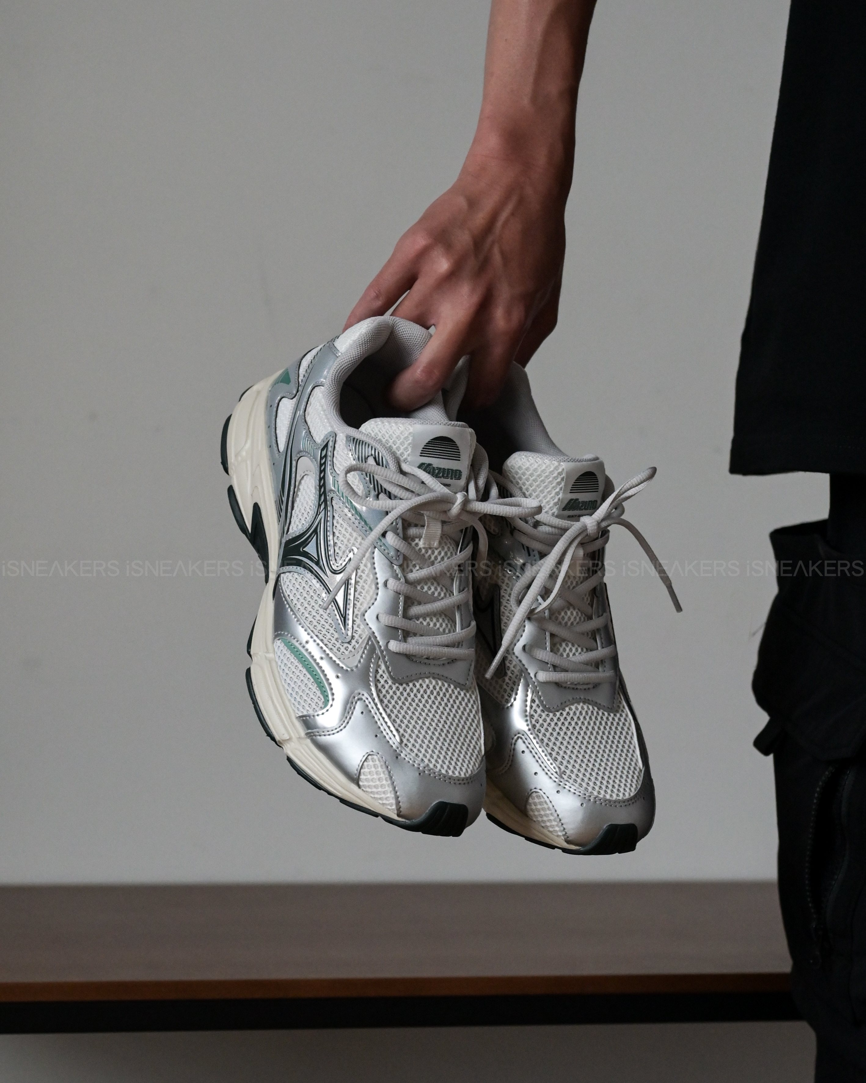 白磁　逸品 MIZUNO SPEED 2K 白銀藍漸層休閒跑步鞋美津濃D1GH222921【Insane-21