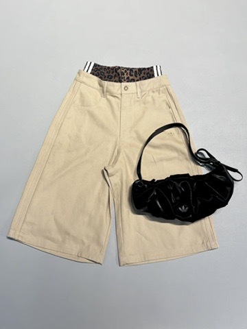 <豹走阿迪> Adidas 豹紋雙褲頭卡其七分褲