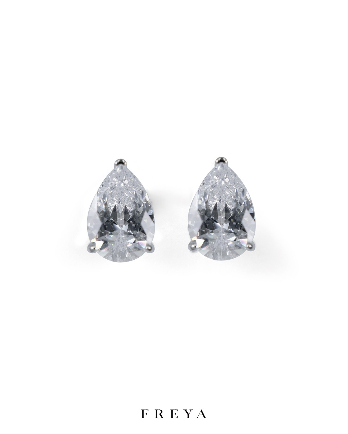 FREYA 水滴單鑽耳釘