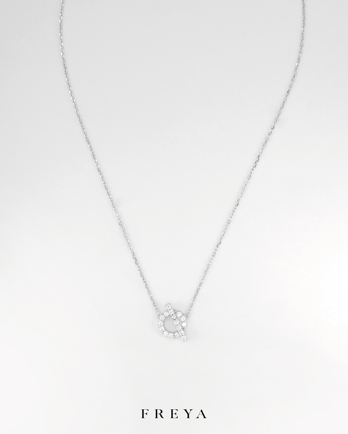 FREYA 滿鑲圈扣鏈牌