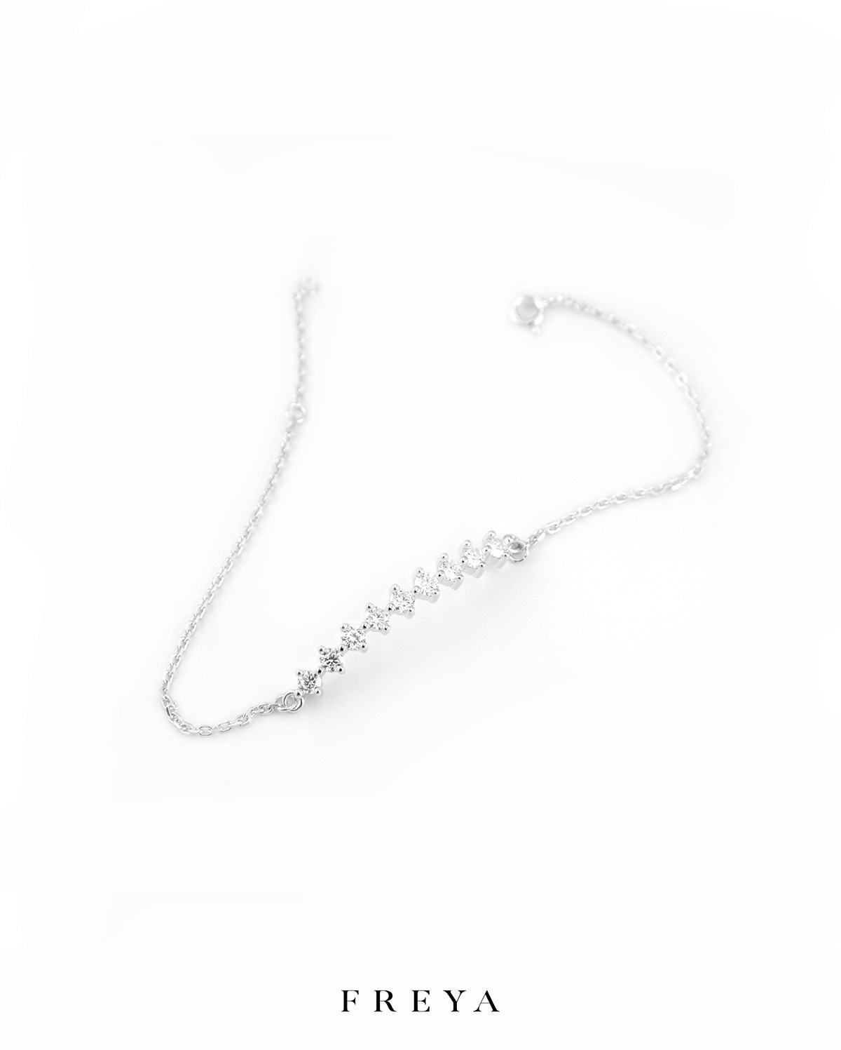 FREYA 方排鑽調節手鍊