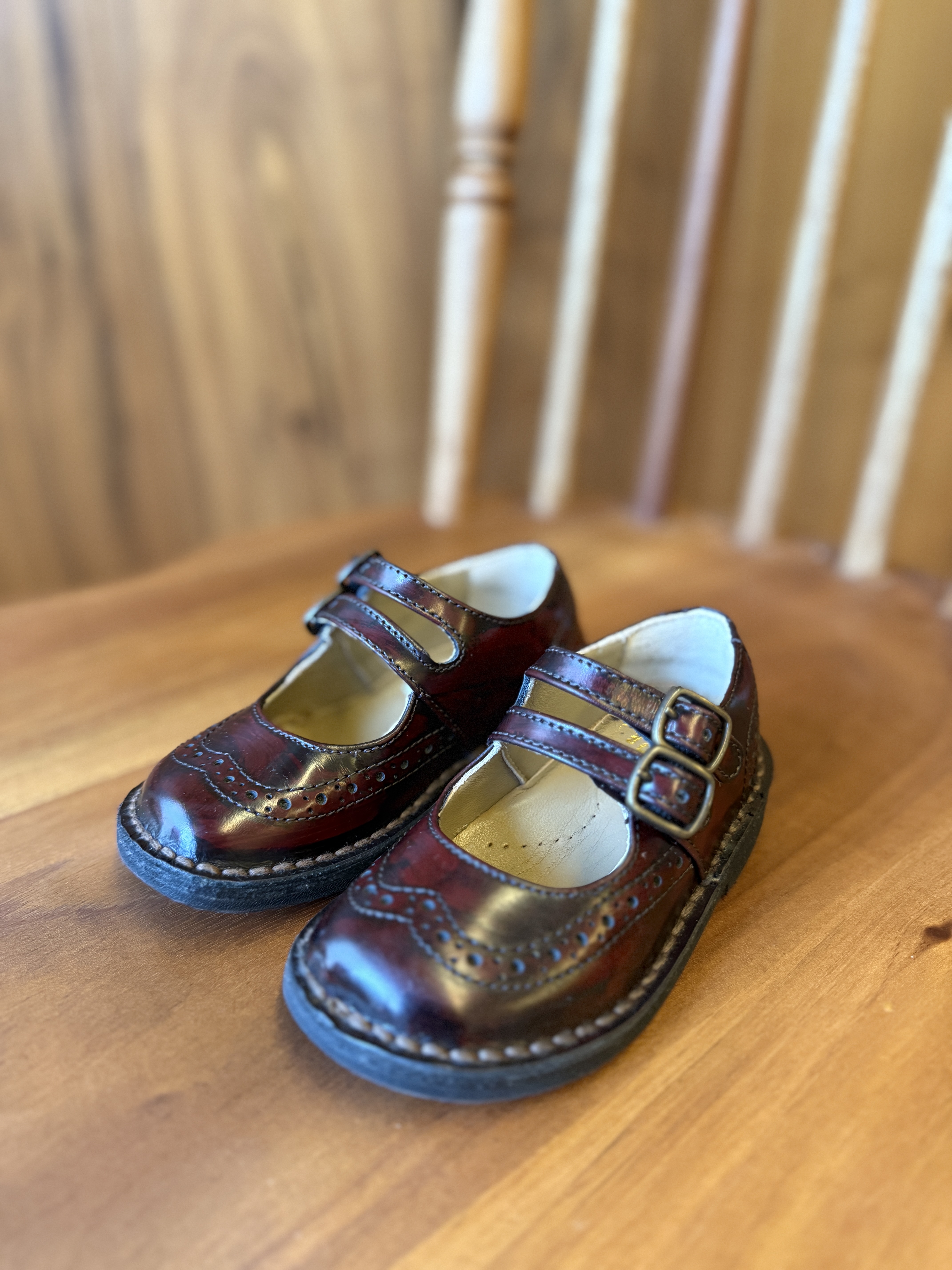 (預購) EUREKA 真皮雙扣古典皮鞋