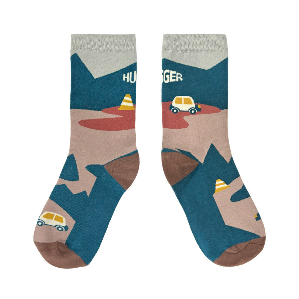 HUGGER 舒適中筒成人襪子 多款花色可選