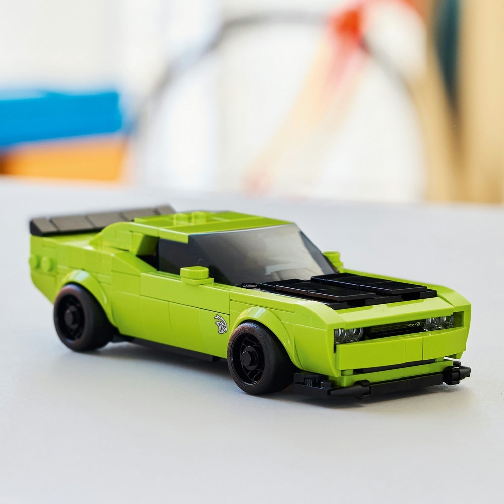 77237 - Dodge Challenger SRT Hellcat Sports Car