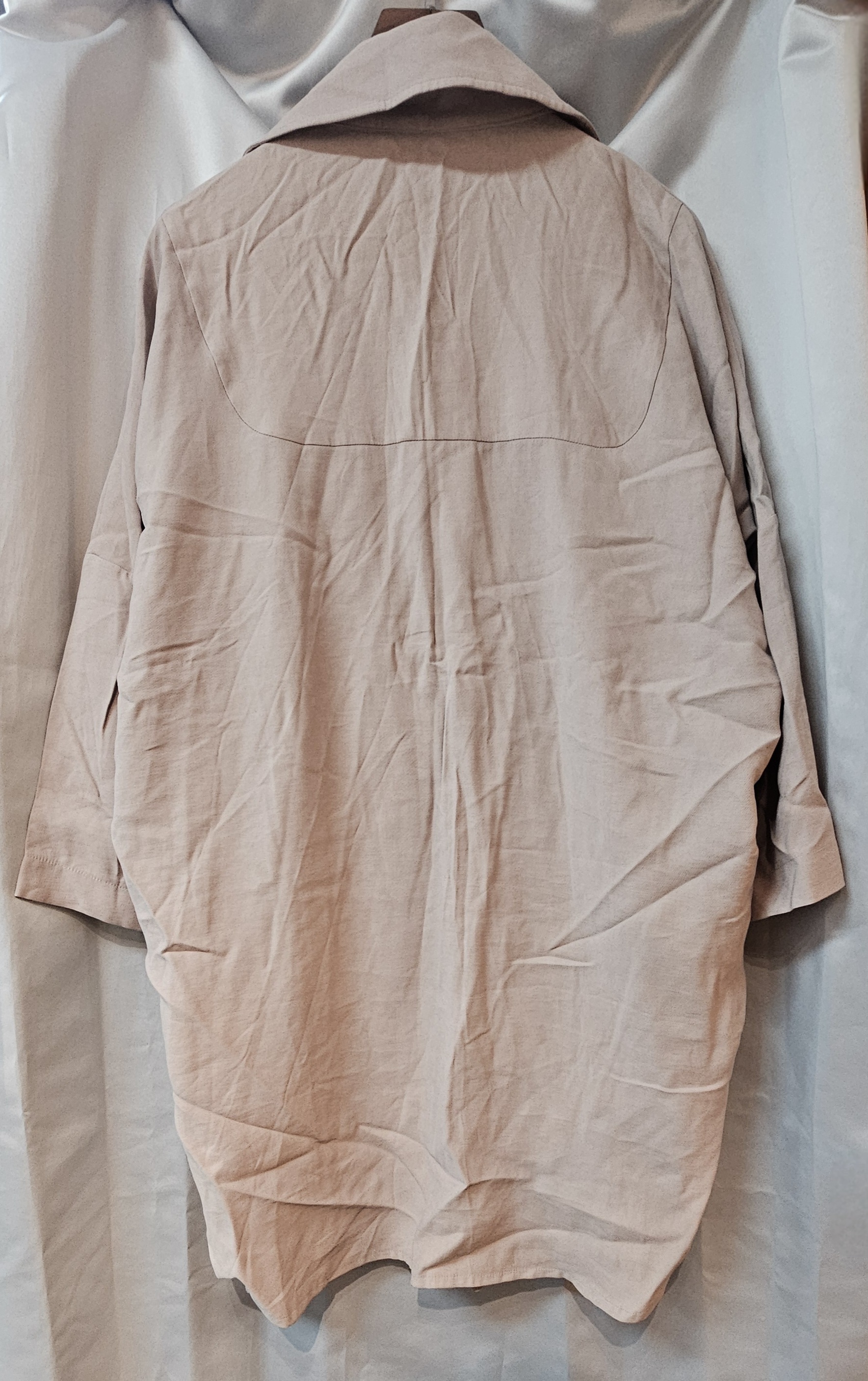 現貨 韓國DON YA DOLL長袖側叉外套 （清貨價貨品，不設退換）(AT 160)