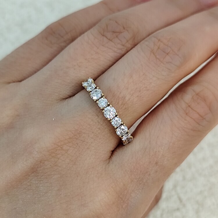 大小鑽相間鑽石排戒