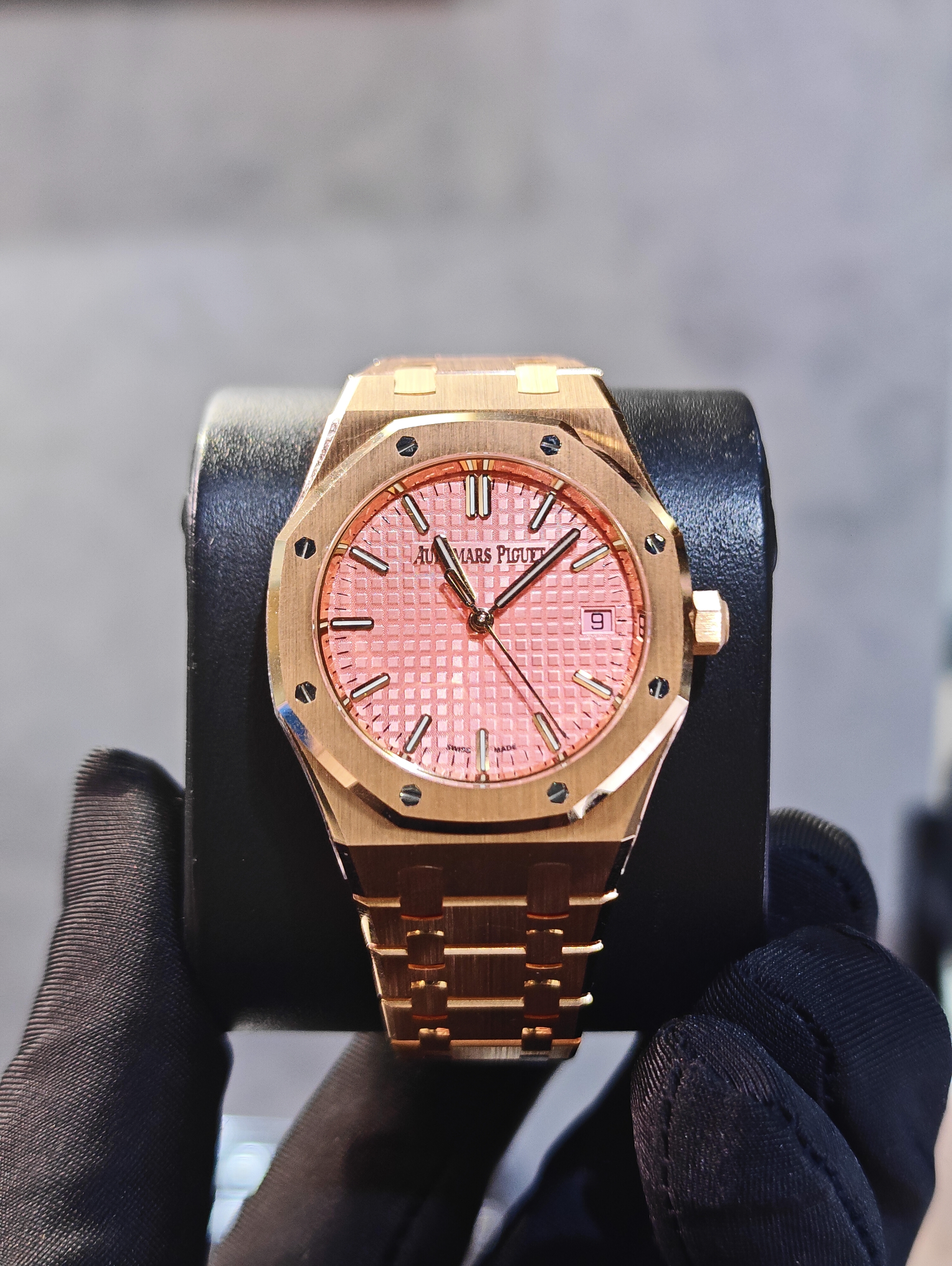 BRAND NEW AUDEMARS PIGUET 77450or 77450 77450OR.OO.1361OR.01 PINK GOLD CASE  ROYAL OAK SELFWINDING 34MM