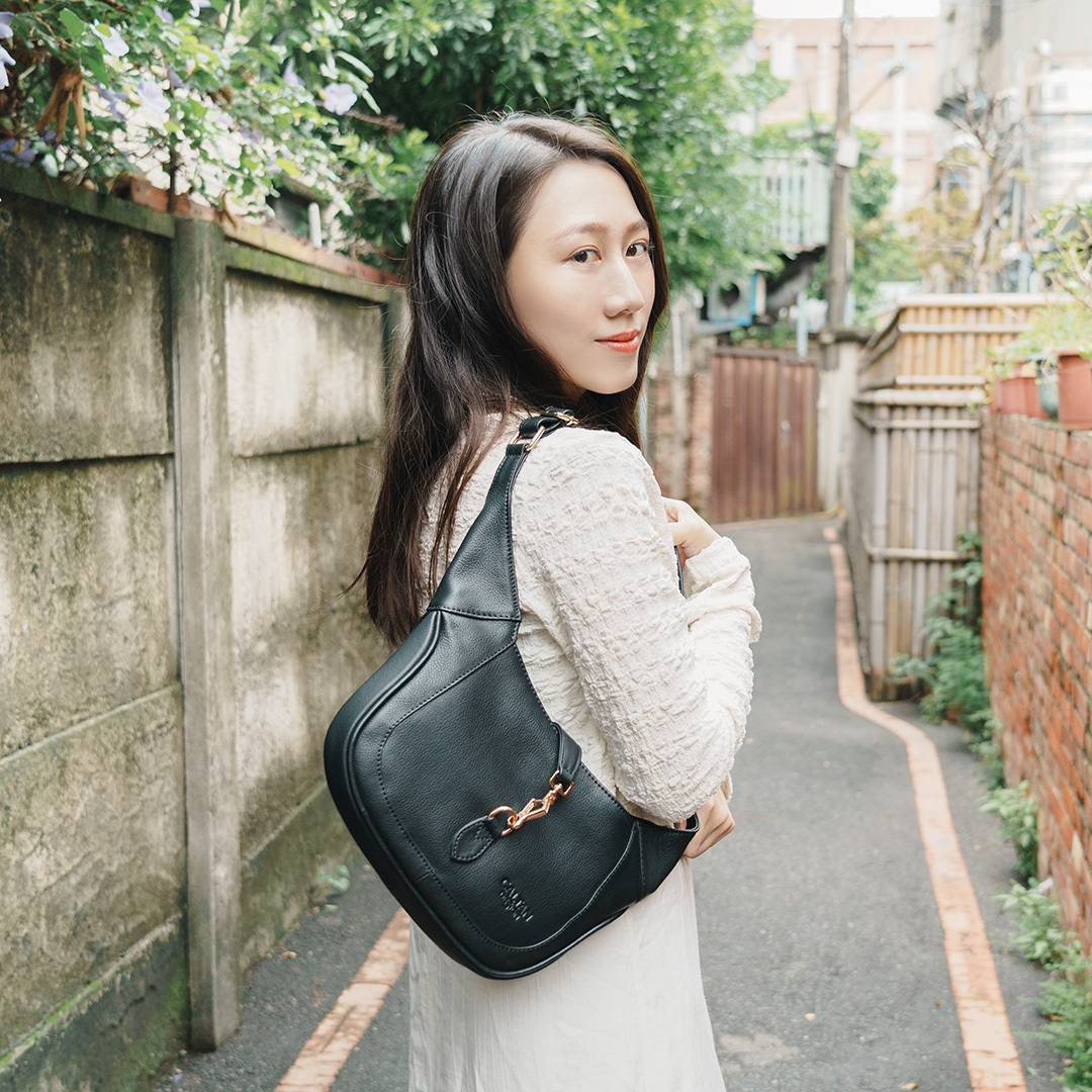 Sophistic Hobo真皮肩背包-5534