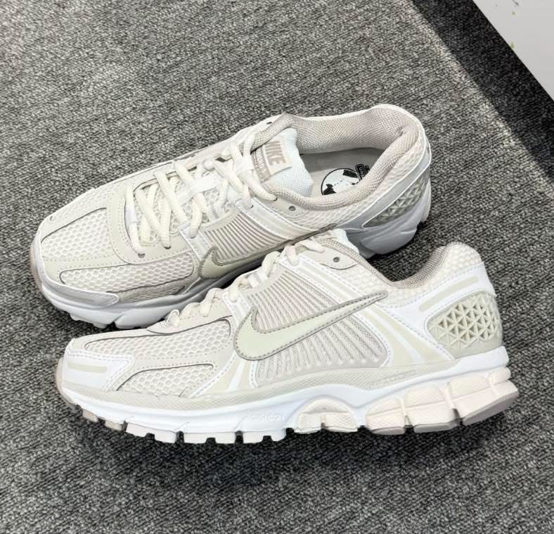 Nike Zoom Vomero 5 "Light Bone" 骨白 女鞋 FJ2028-107