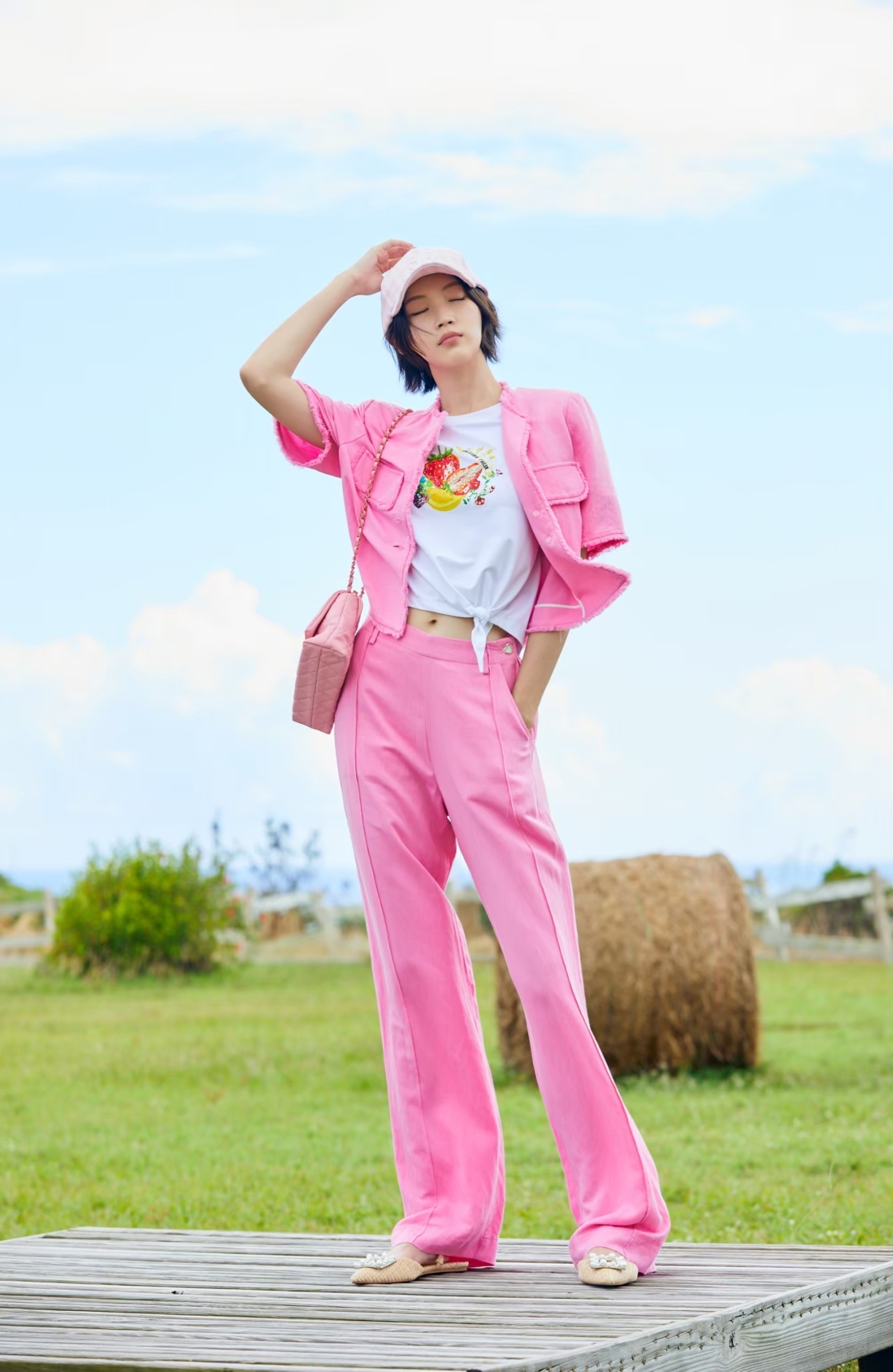 BC1EB058D1 法國玫瑰短版短袖外套