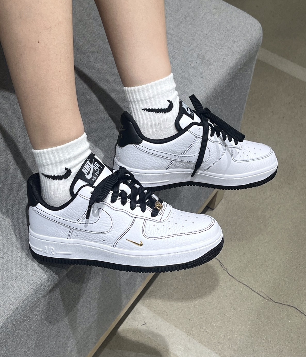 NIKE AIR FORCE 1 MINI JEWEL 小金勾 黑白款 女鞋