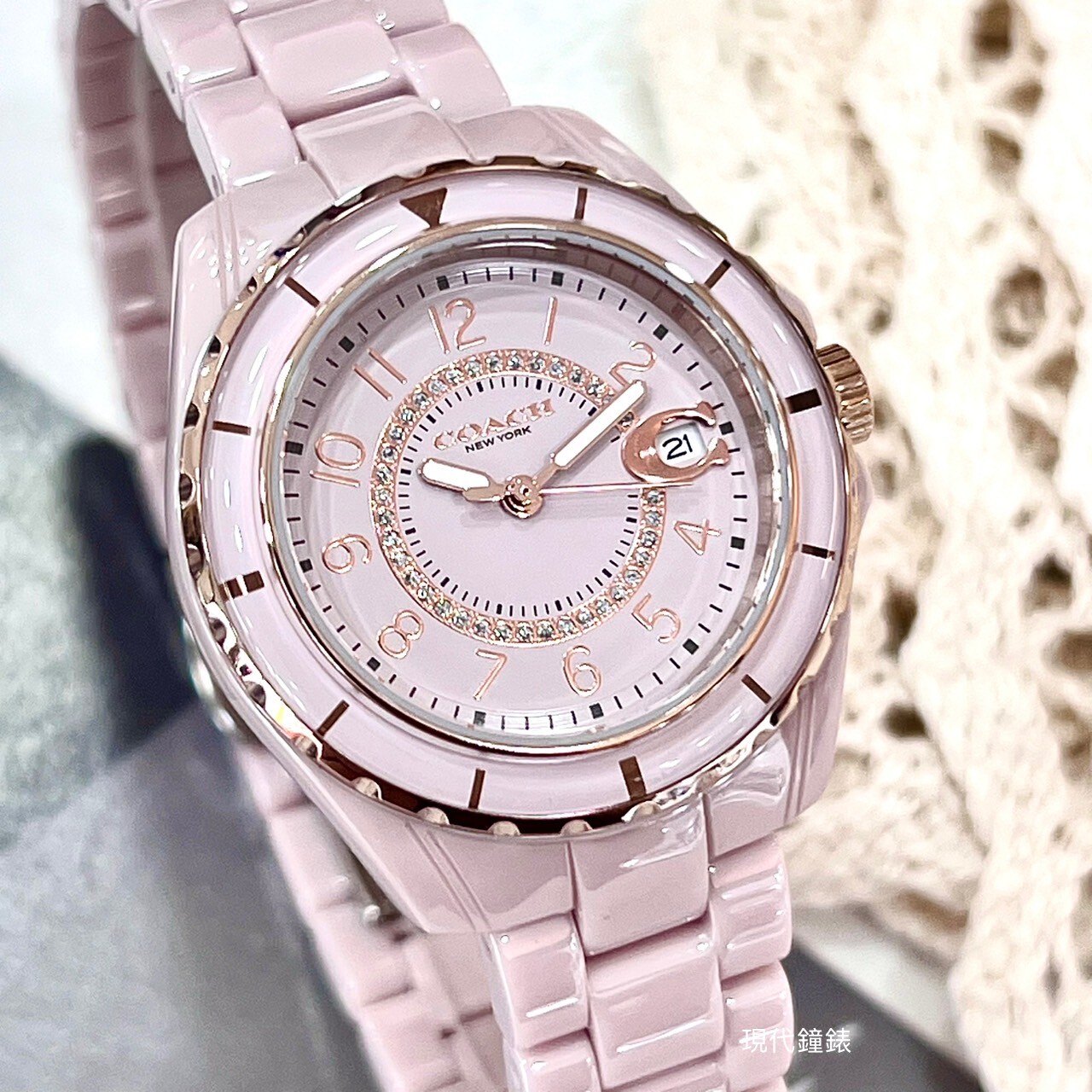 【COACH】晶鑽粉彩陶瓷女錶CO14503463 32mm 現代鐘錶