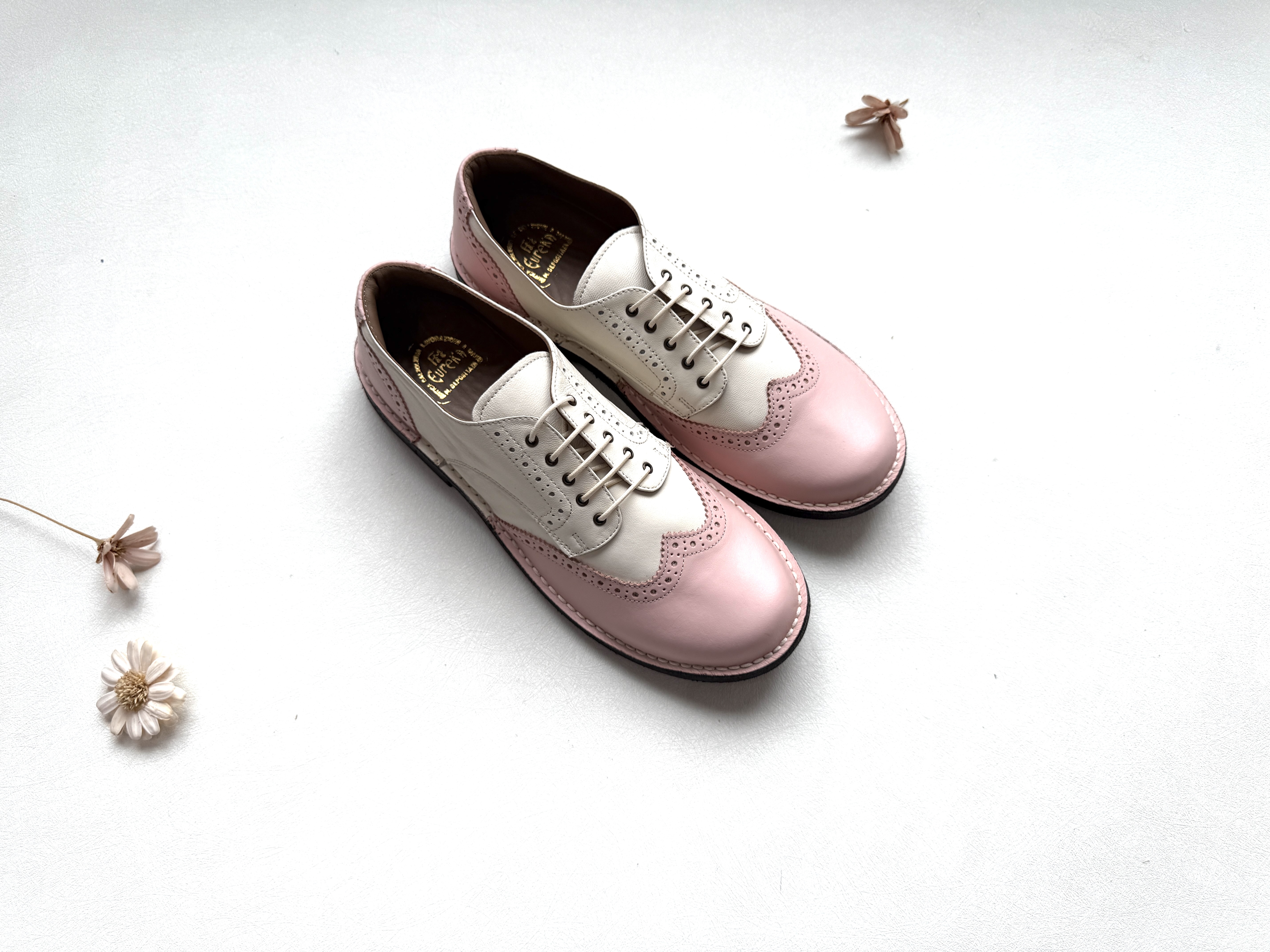 (預購) EUREKA 真皮紳士低筒綁帶雕花靴