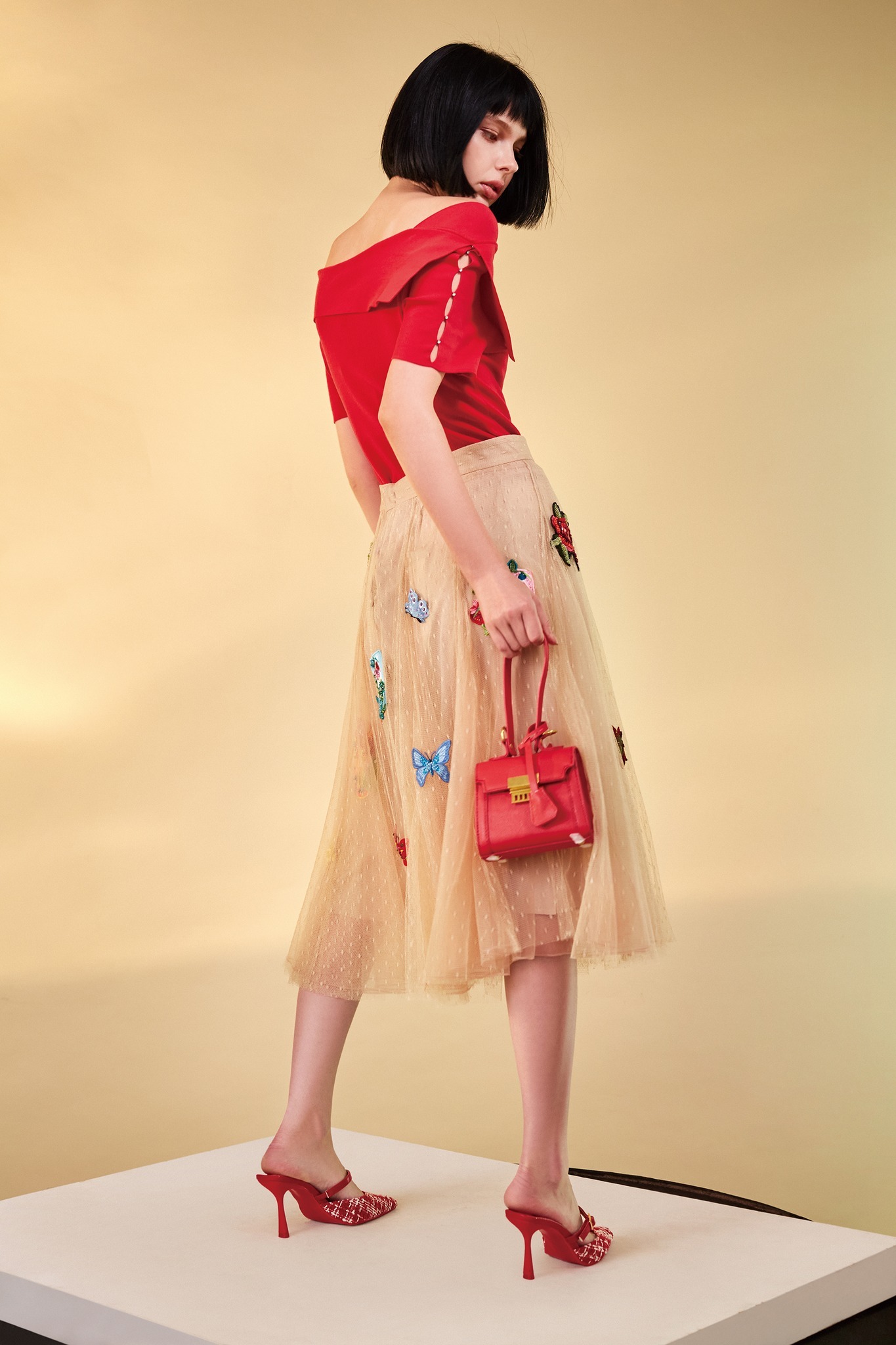 BC1EF002C1 天空之城刺繡紗裙