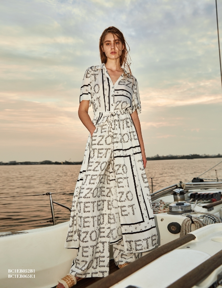 BC1EB052B1 天空之城經典法式玫瑰優雅休閒直筒褲