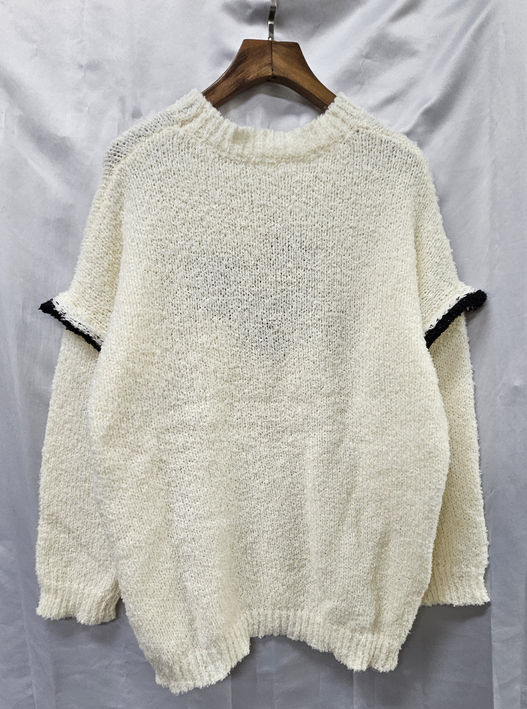 現貨 韓國冷衫（清貨價貨品，不設退換）(AT 552)