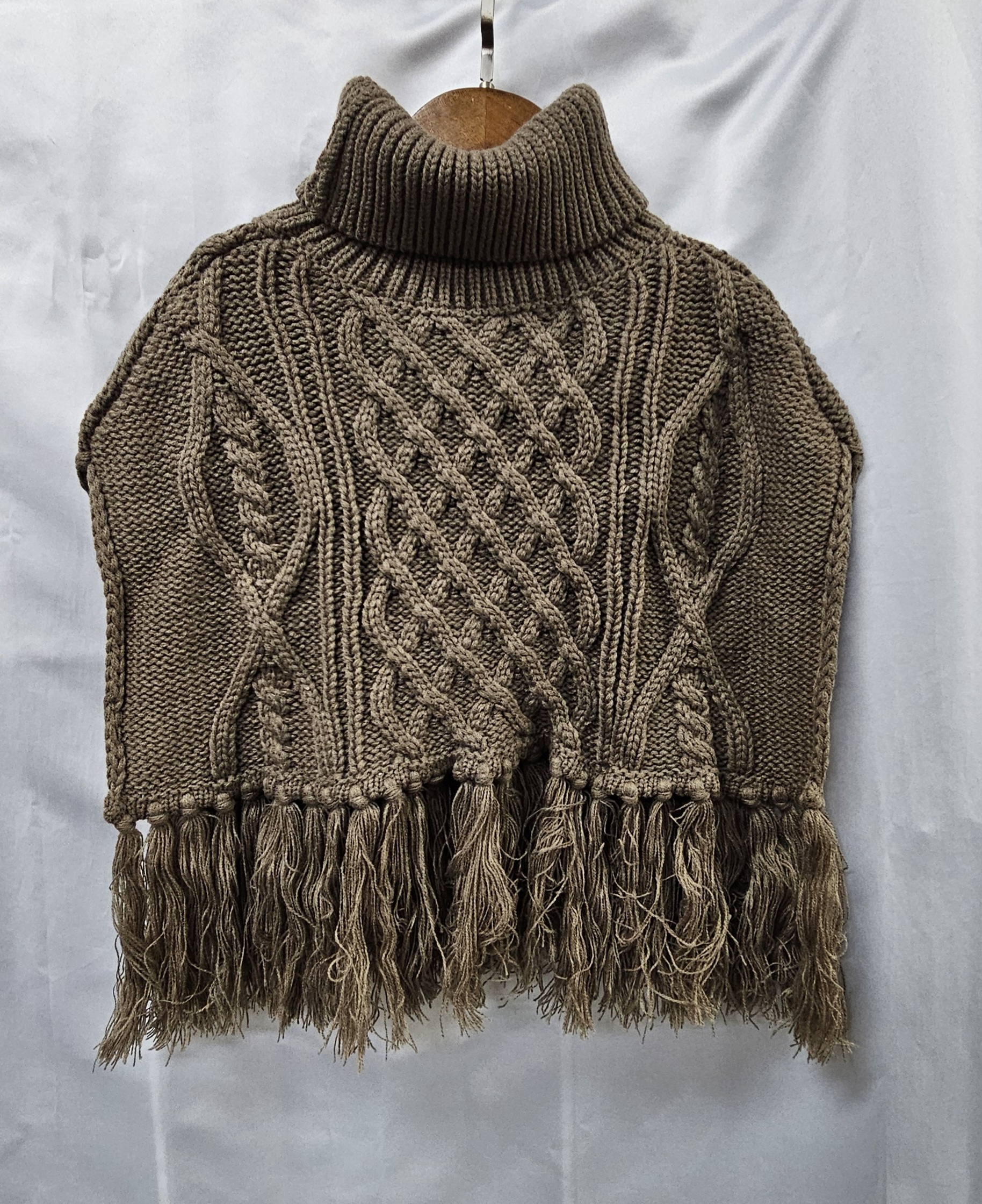 現貨 韓國 針織樽領披肩（清貨價貨品，不設退換） (AT 591)