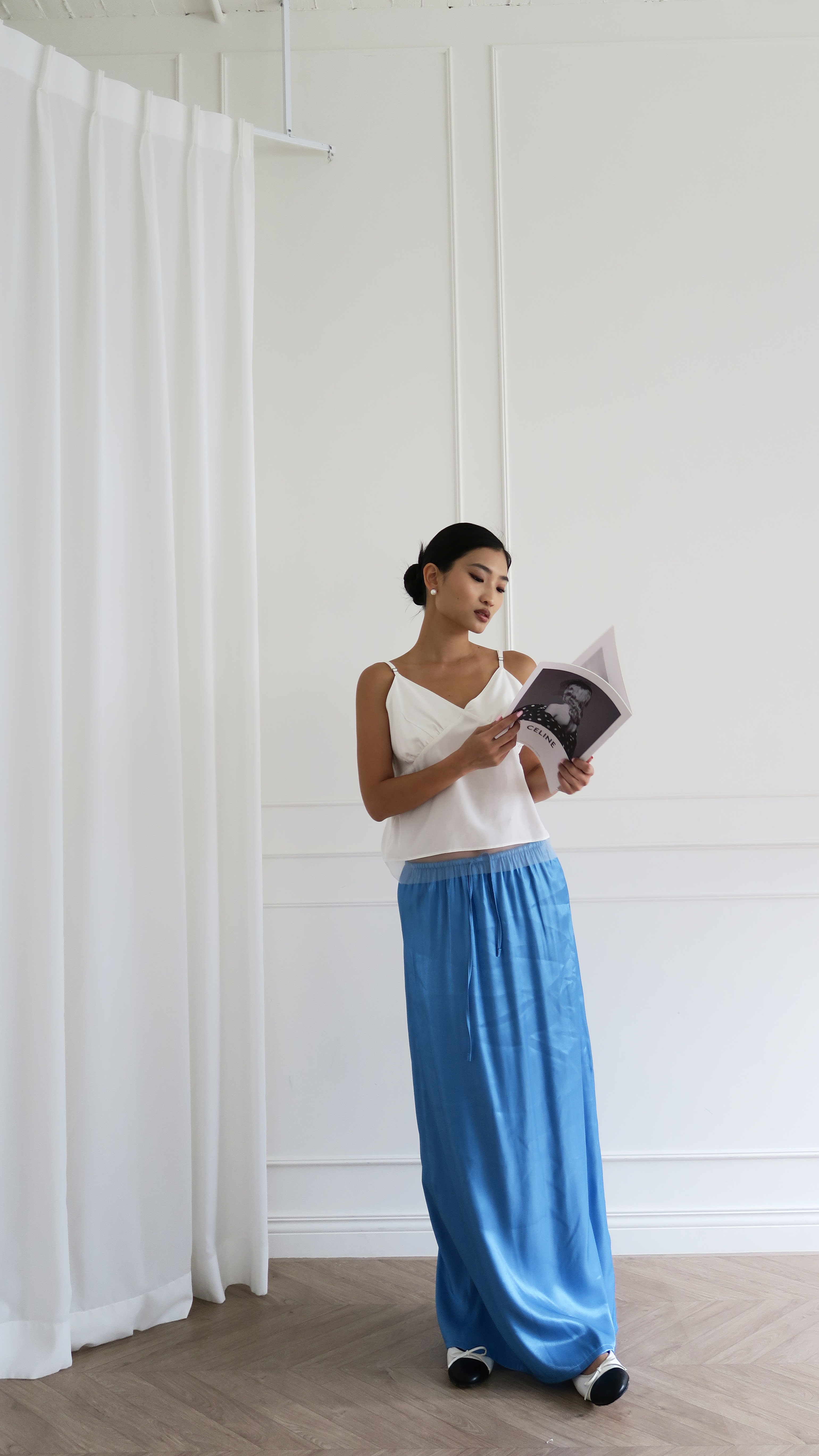 藍亮面裙(現貨)