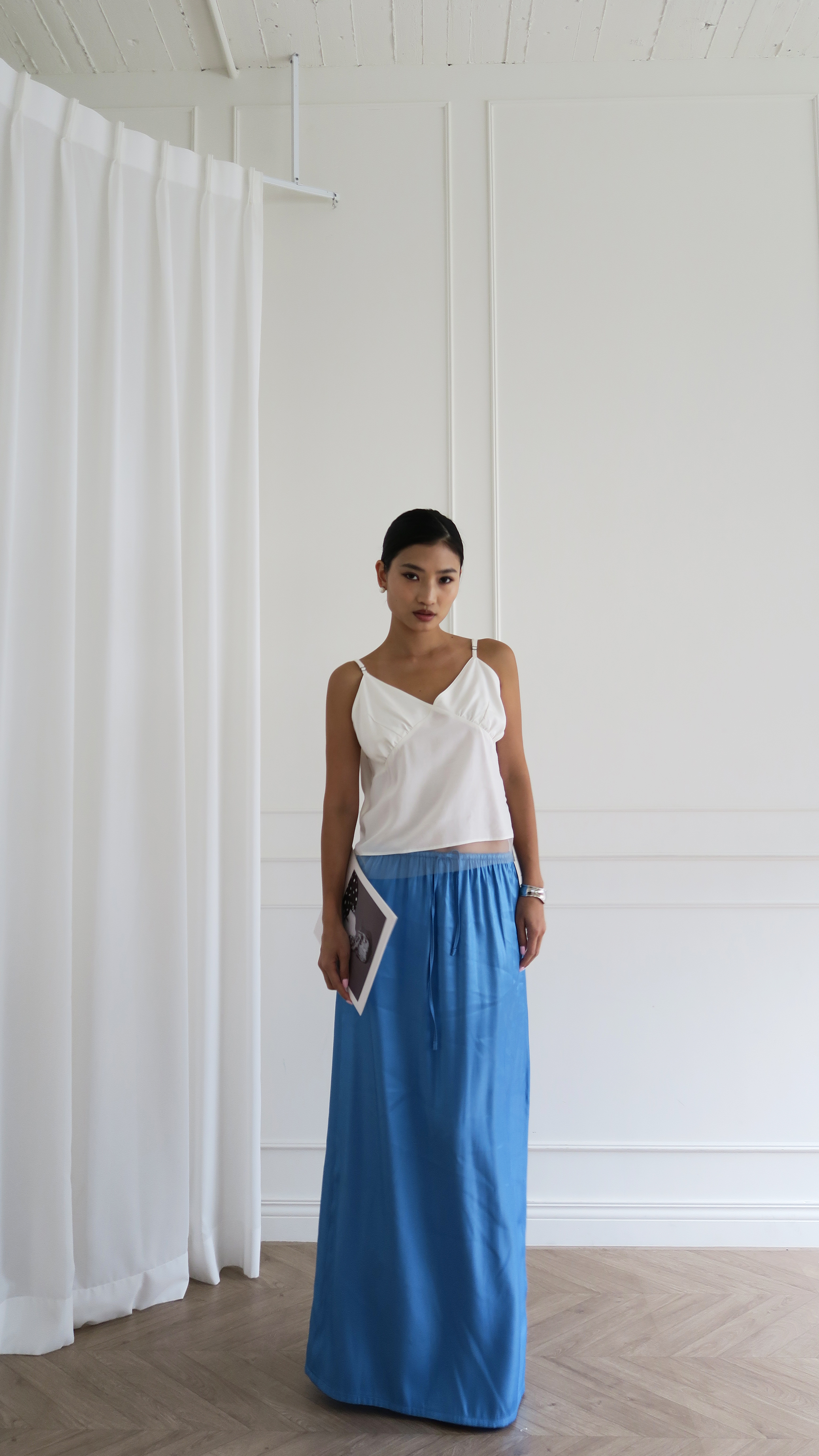 藍亮面裙(現貨)