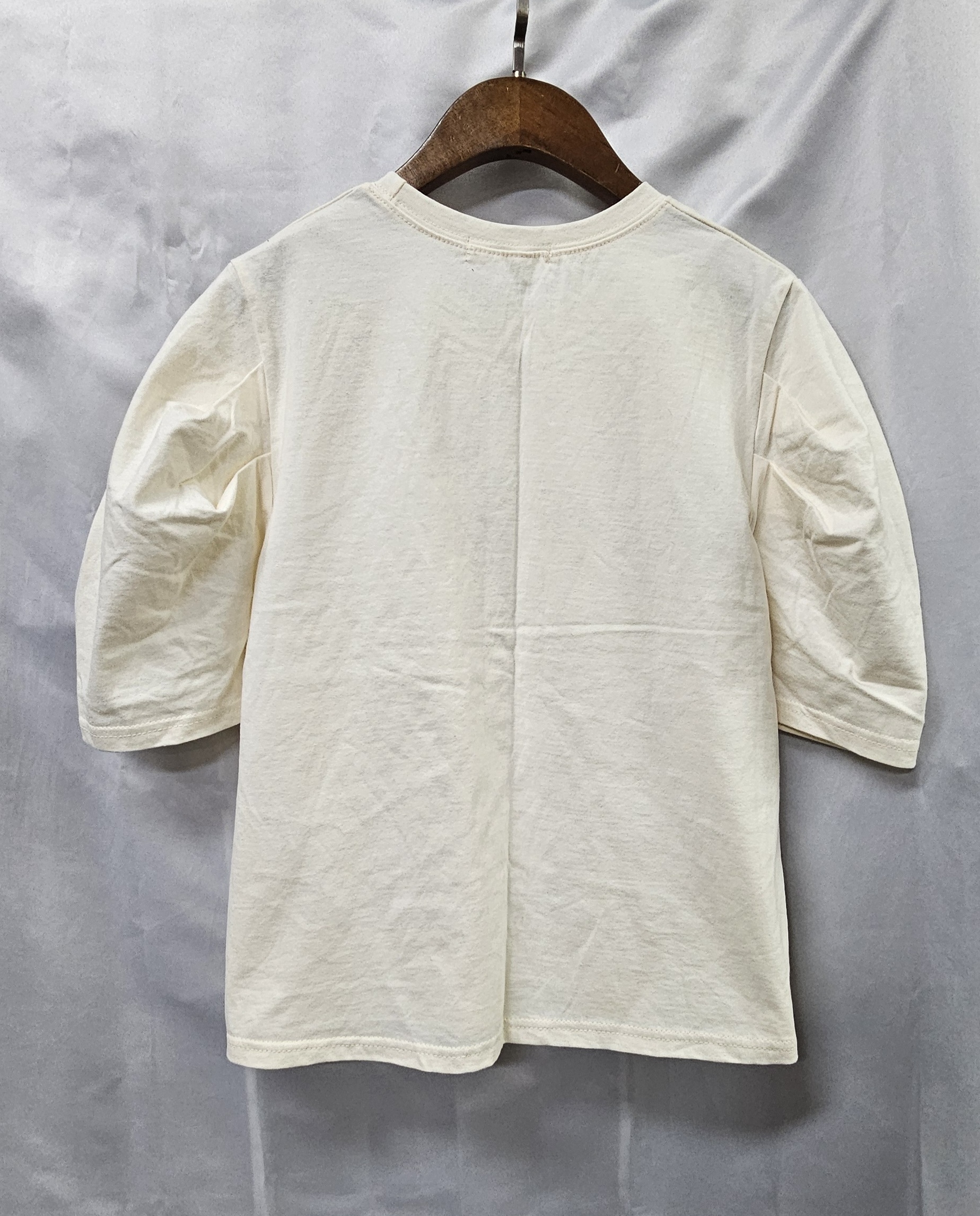 現貨 SIZTI 公主膊短袖側叉TEE（清貨價貨品，不設退換）(AT 623)