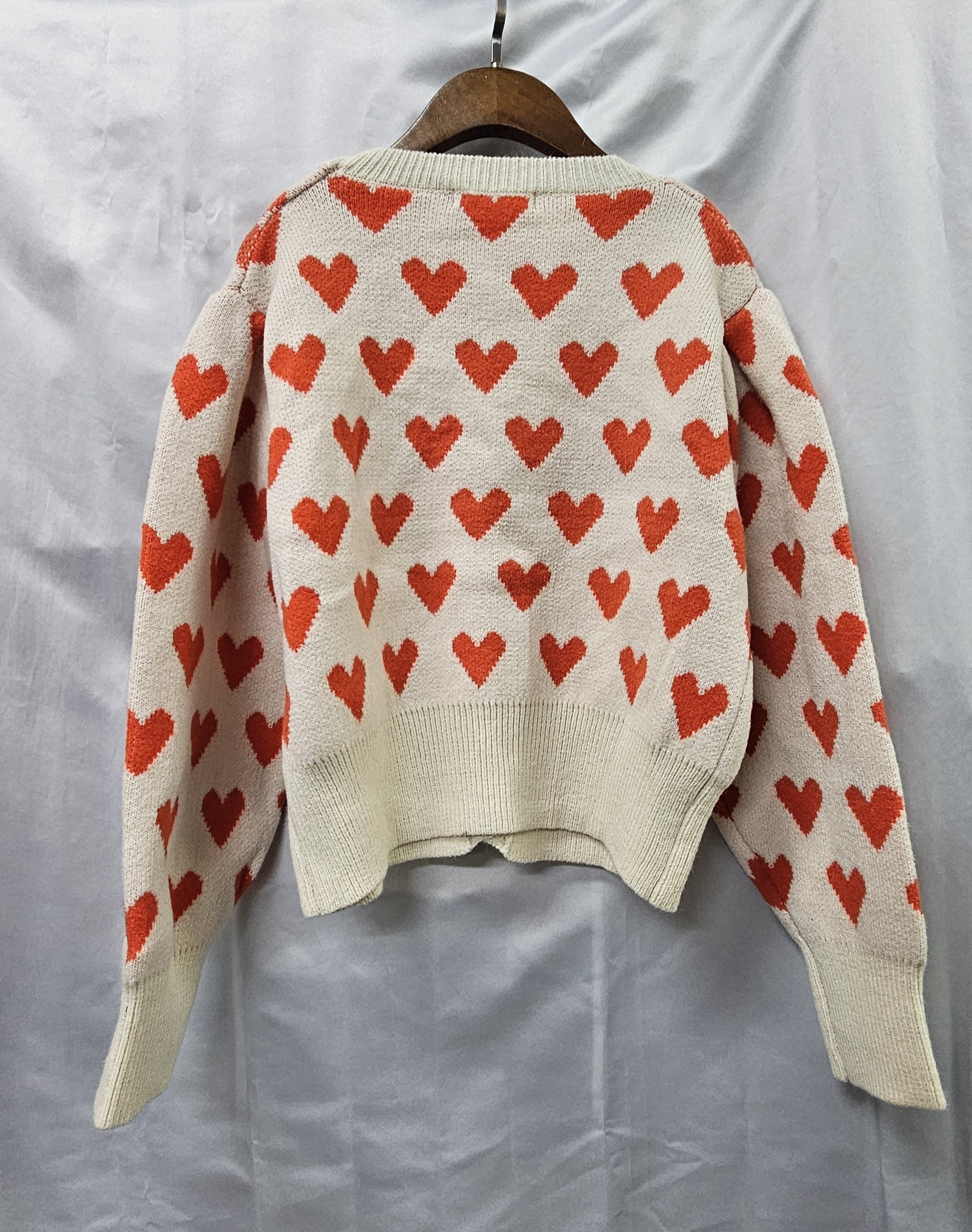 現貨 韓國短身鈕扣心心冷外套（清貨價貨品，不設退換） (AT 626)