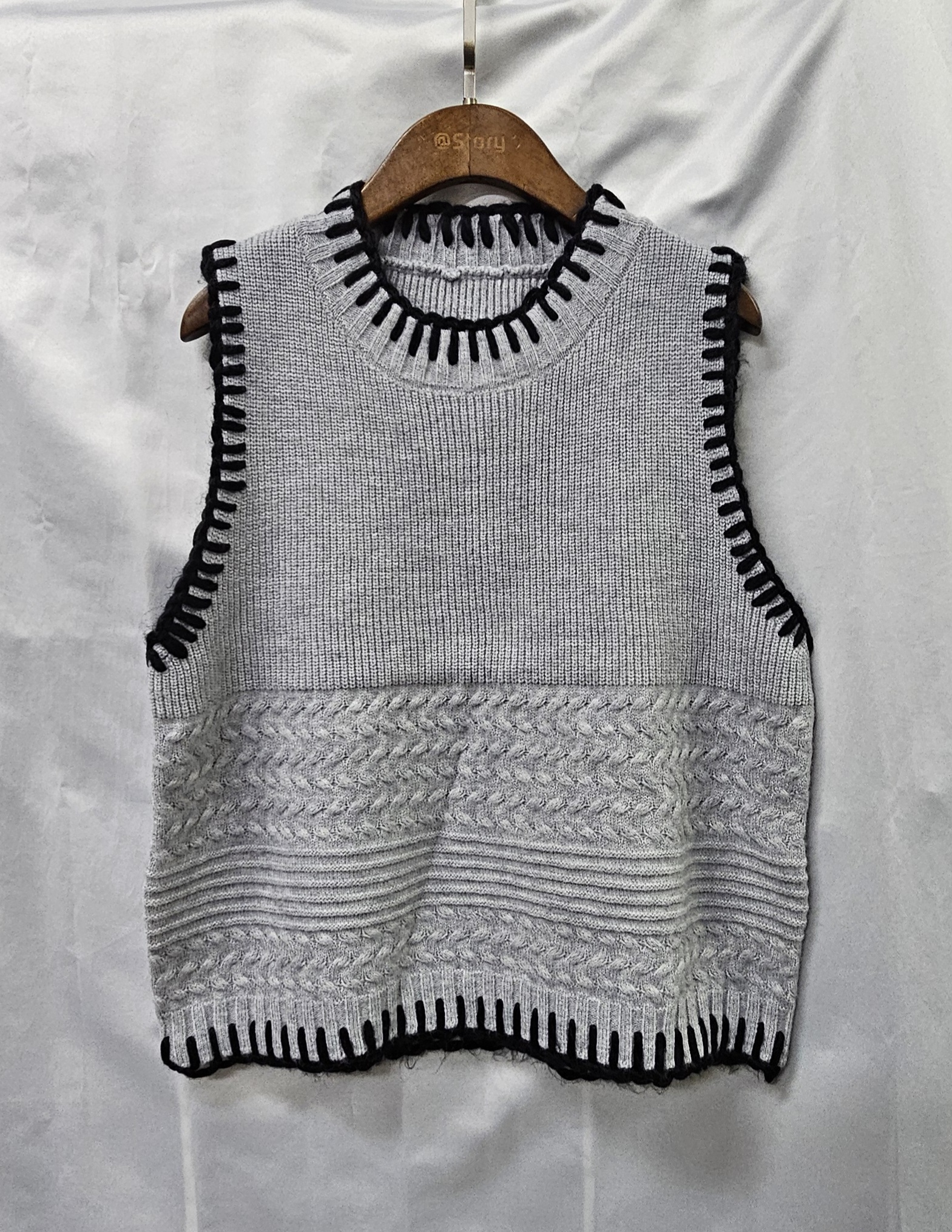 現貨 針織冷背心（清貨價貨品，不設退換）(AT 630)