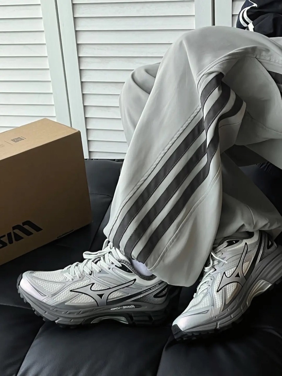 MIZUNO HALO MIX TL 防潑水 緩震 耐磨 機能性 炫光灰銀 雷射光 男女鞋 D1GH251202 / 預購