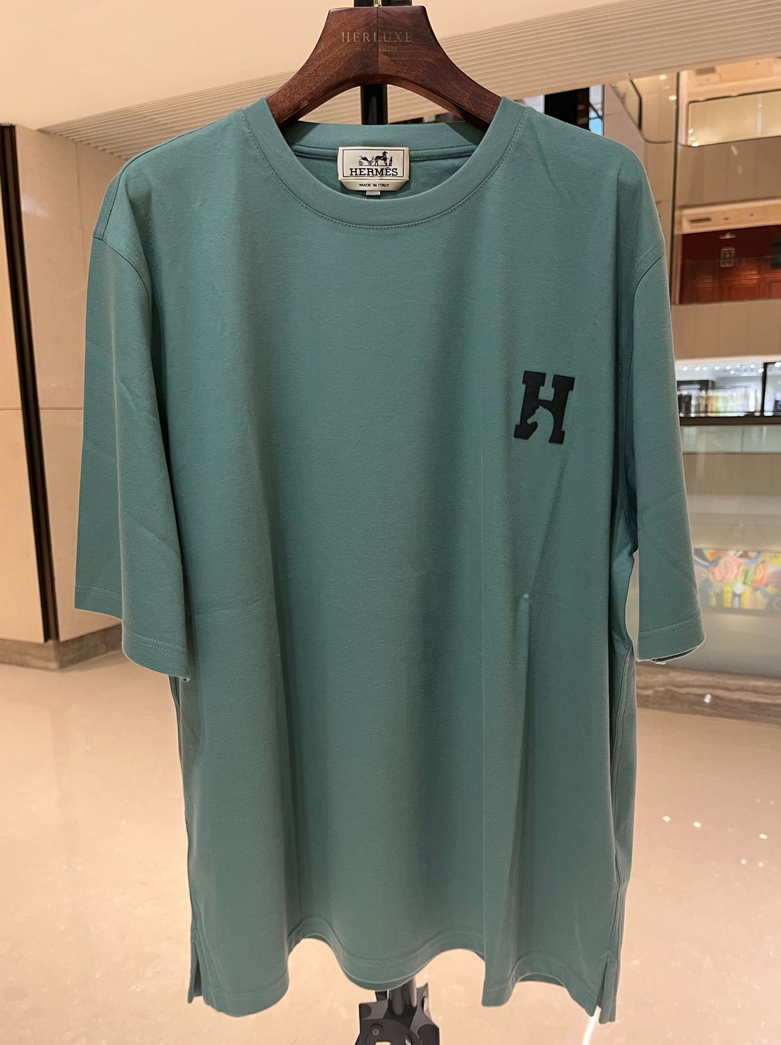 "H"Cheval t-shirt  with leather detail celadon size XL