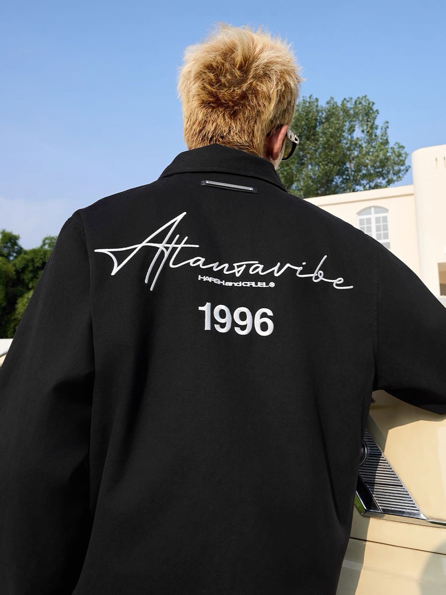 Harsh and Cruel 刺繡手寫字體Logo 立領夾克 外套 HL243050240